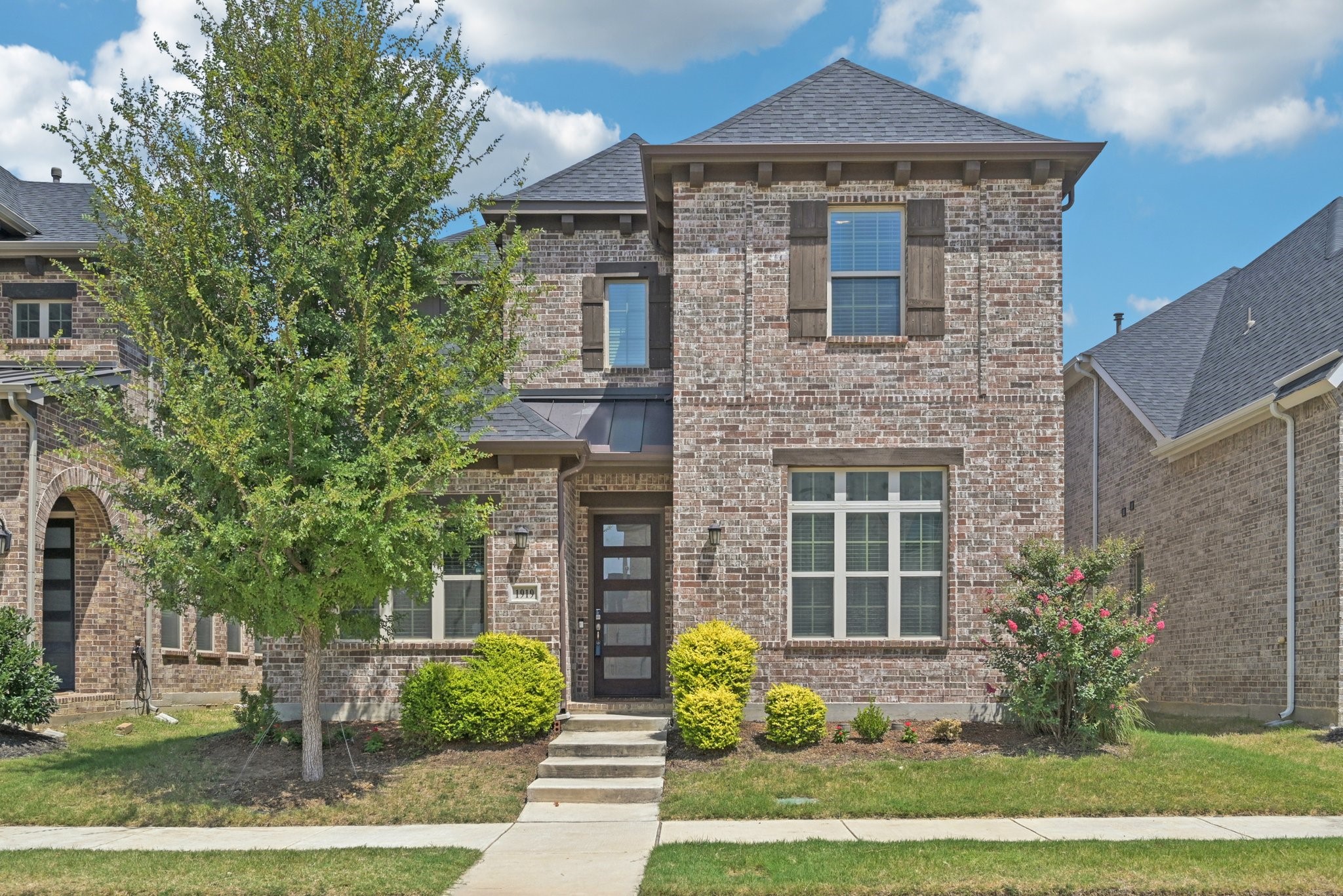 1919 Clinesmith Drive Farmers Branch TX 75234