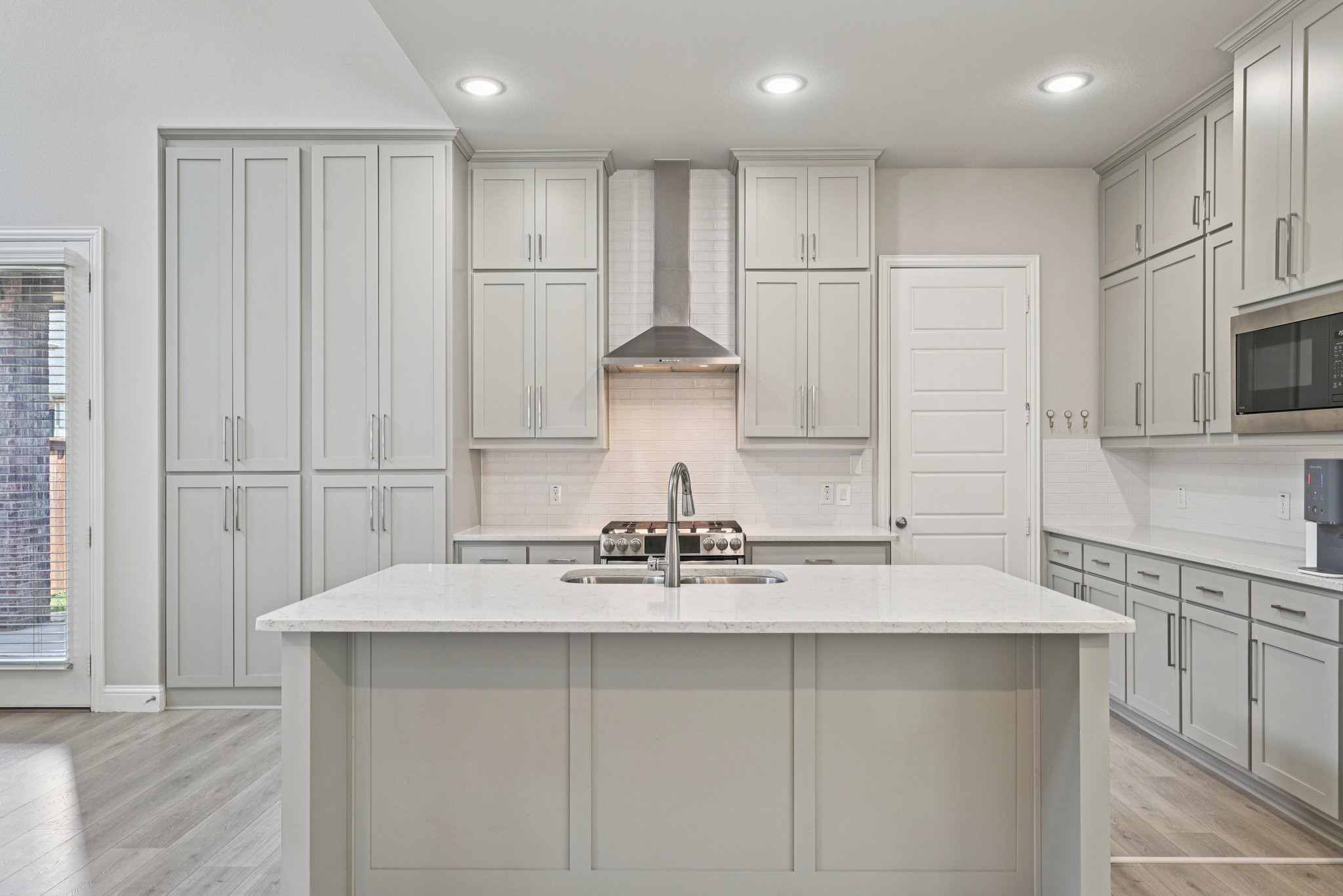 1919 Clinesmith Drive Farmers Branch TX 75234