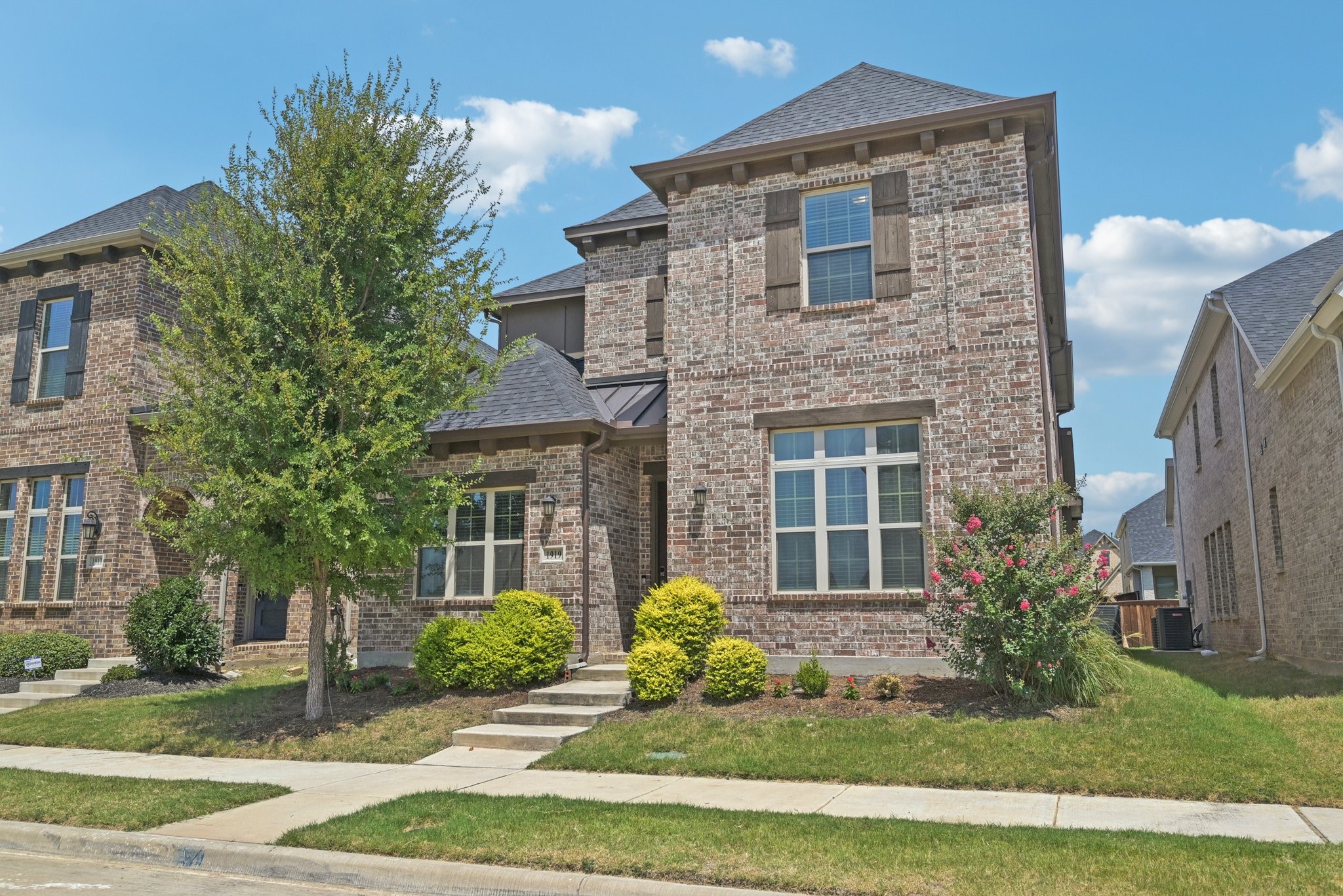 1919 Clinesmith Drive Farmers Branch TX 75234