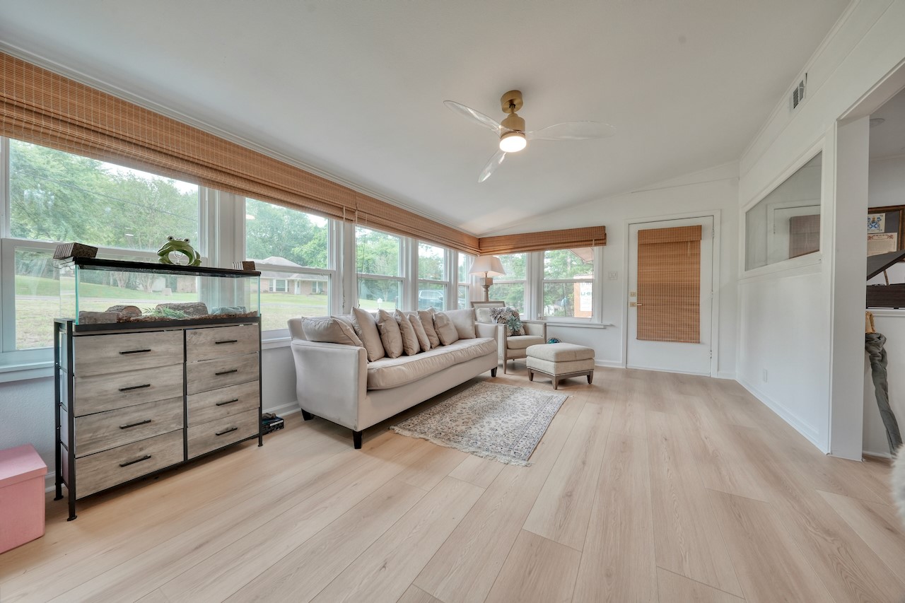203 Texas Drive Hideaway TX 75771