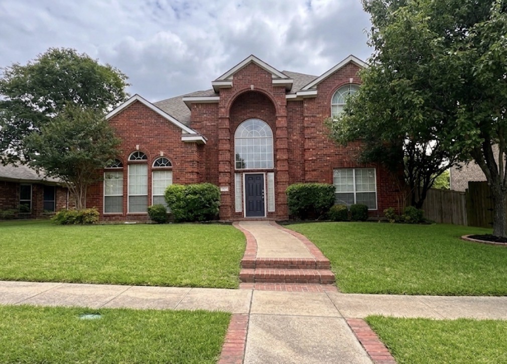 4214 Glistening Springs Rowlett TX 75088
