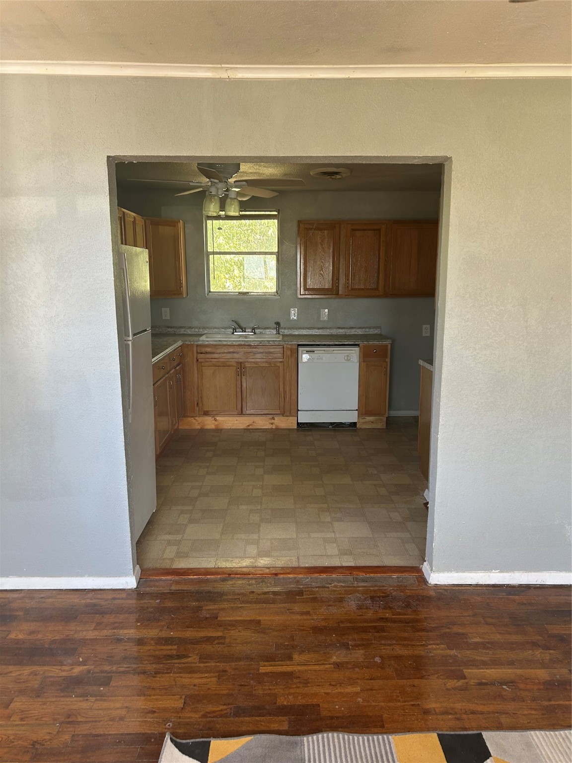 301 E Hutchings Lane Olney TX 76374