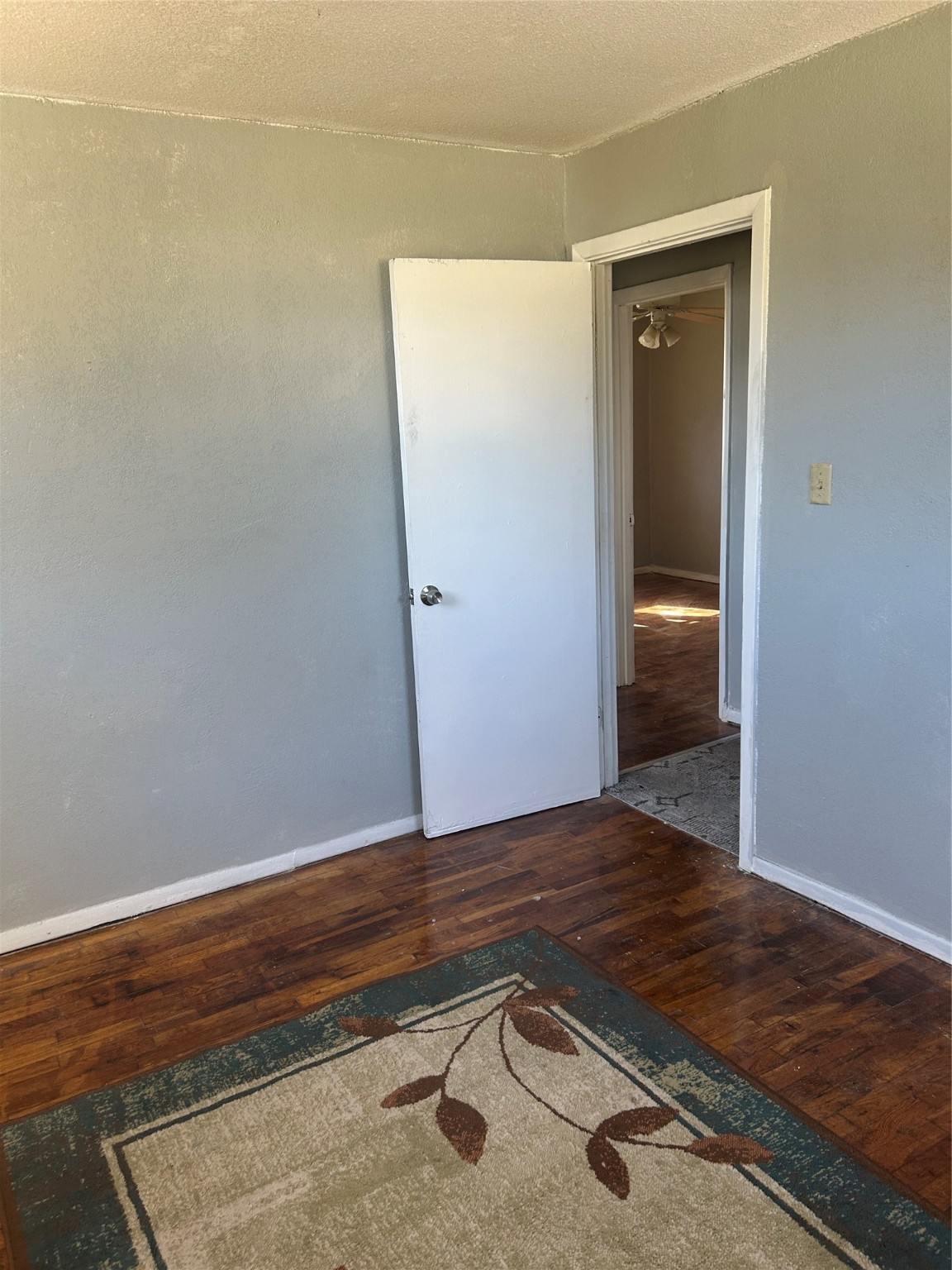 301 E Hutchings Lane Olney TX 76374