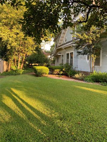 607 2nd Street Honey Grove TX 75446