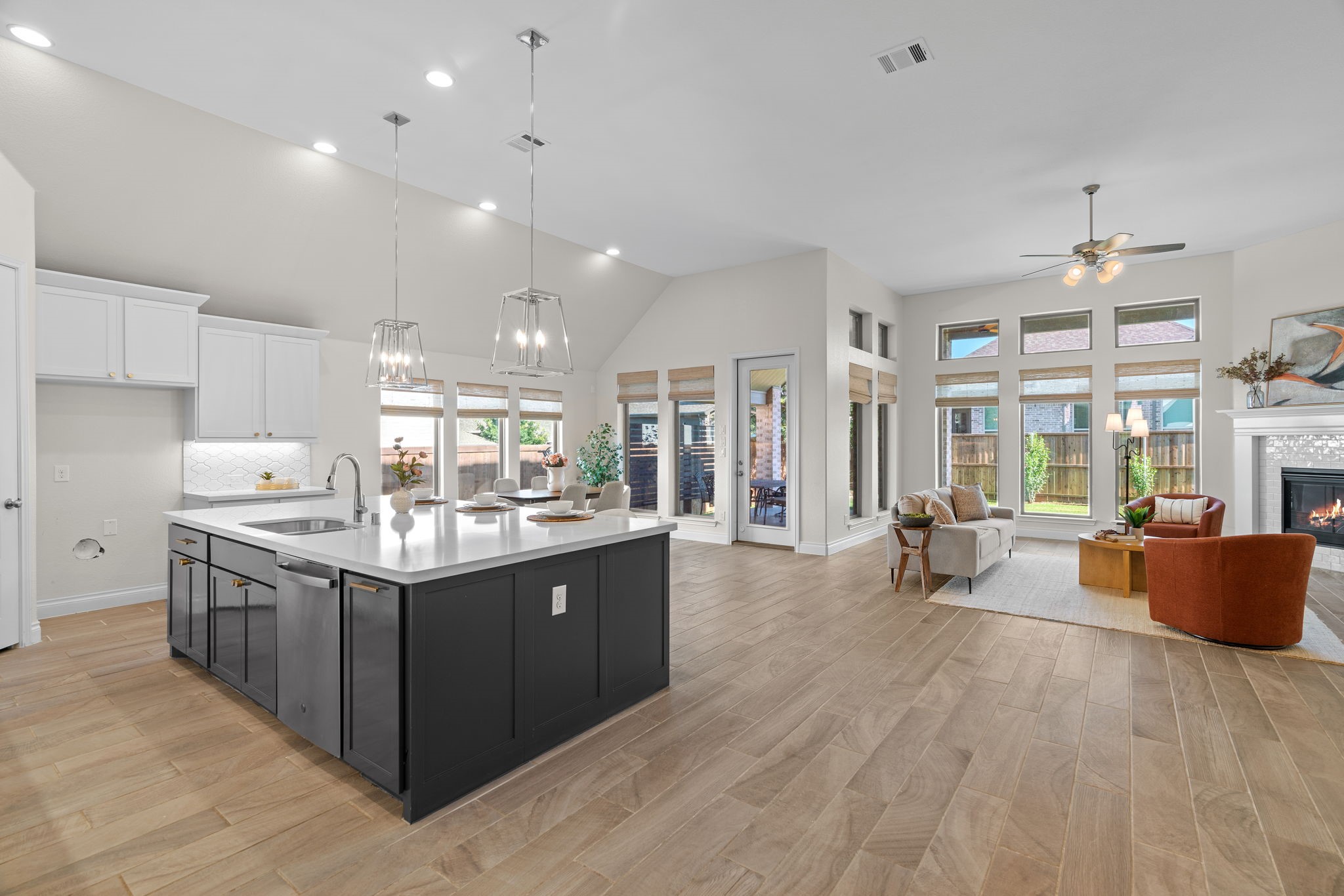 908 Quail Hollow Avenue Denton TX 76210