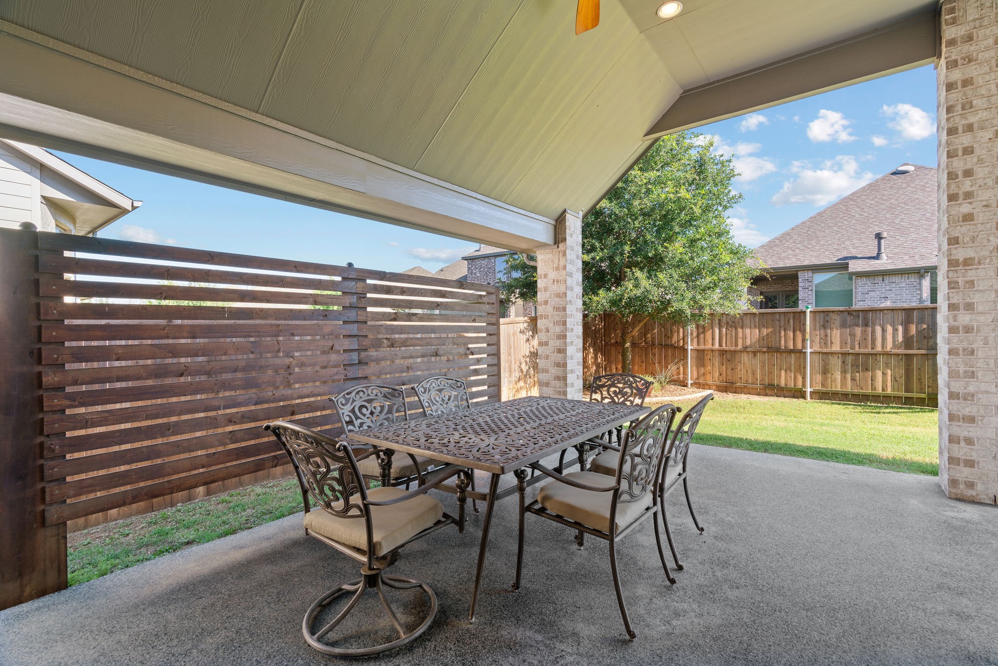 908 Quail Hollow Avenue Denton TX 76210