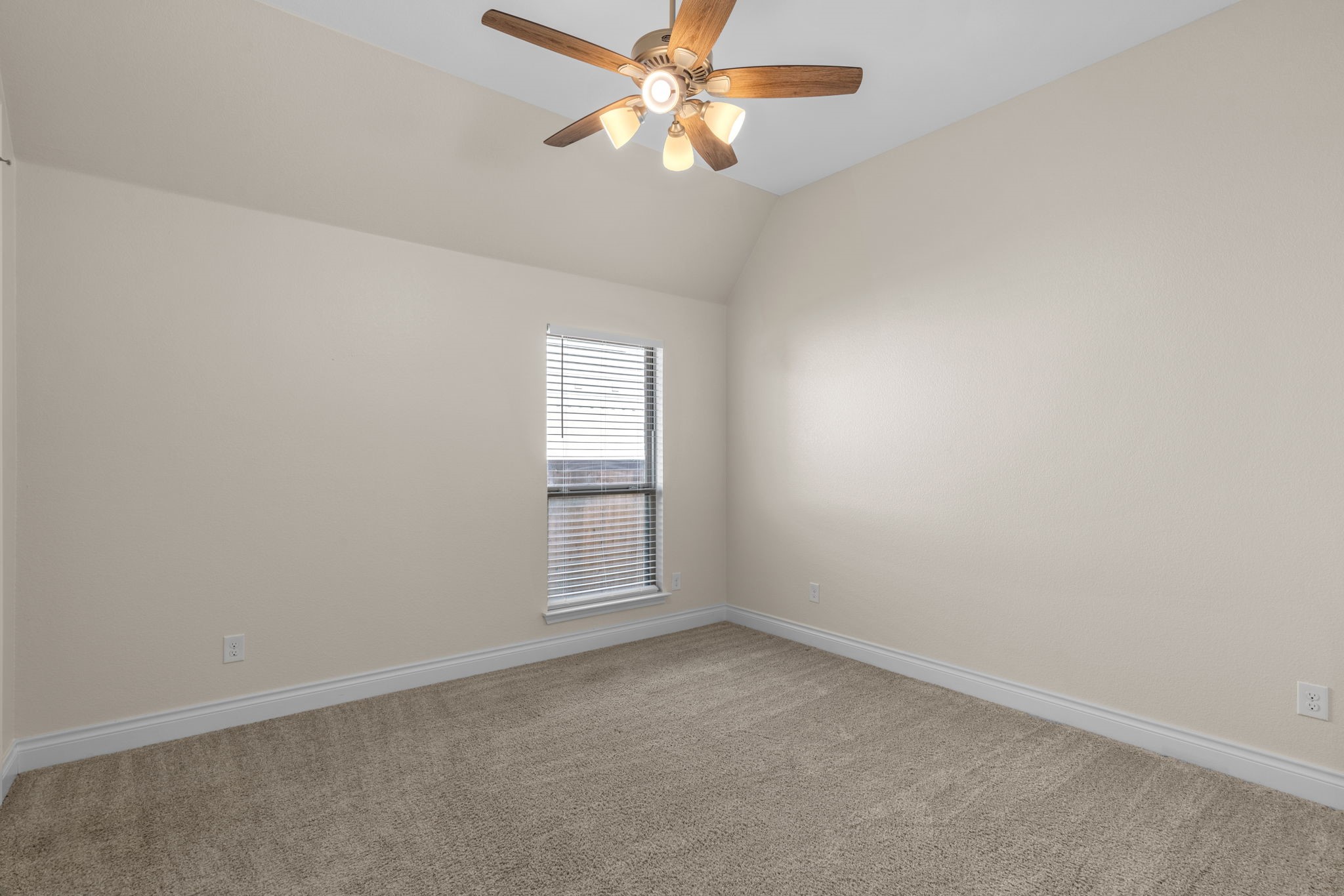 908 Quail Hollow Avenue Denton TX 76210