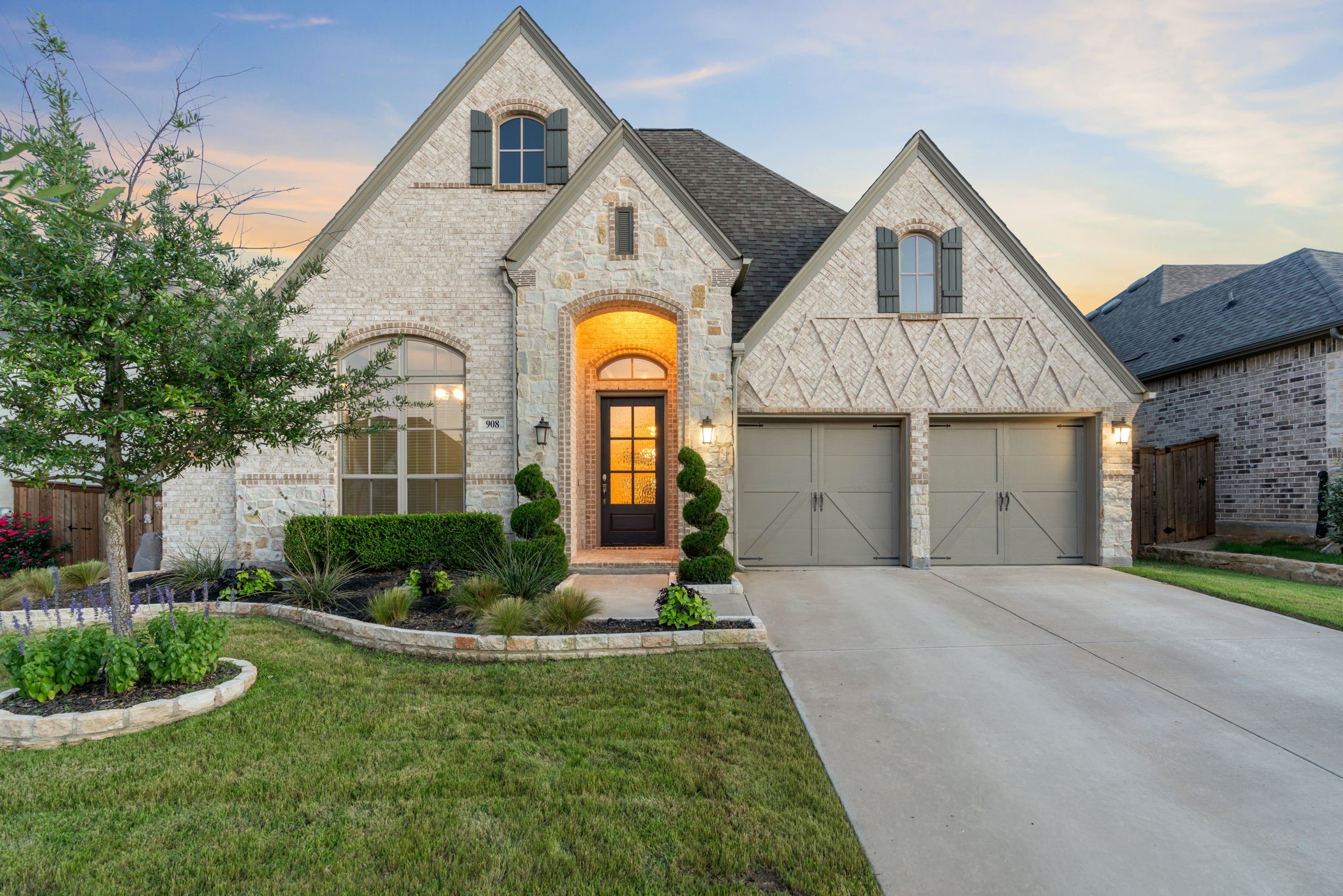 908 Quail Hollow Avenue Denton TX 76210