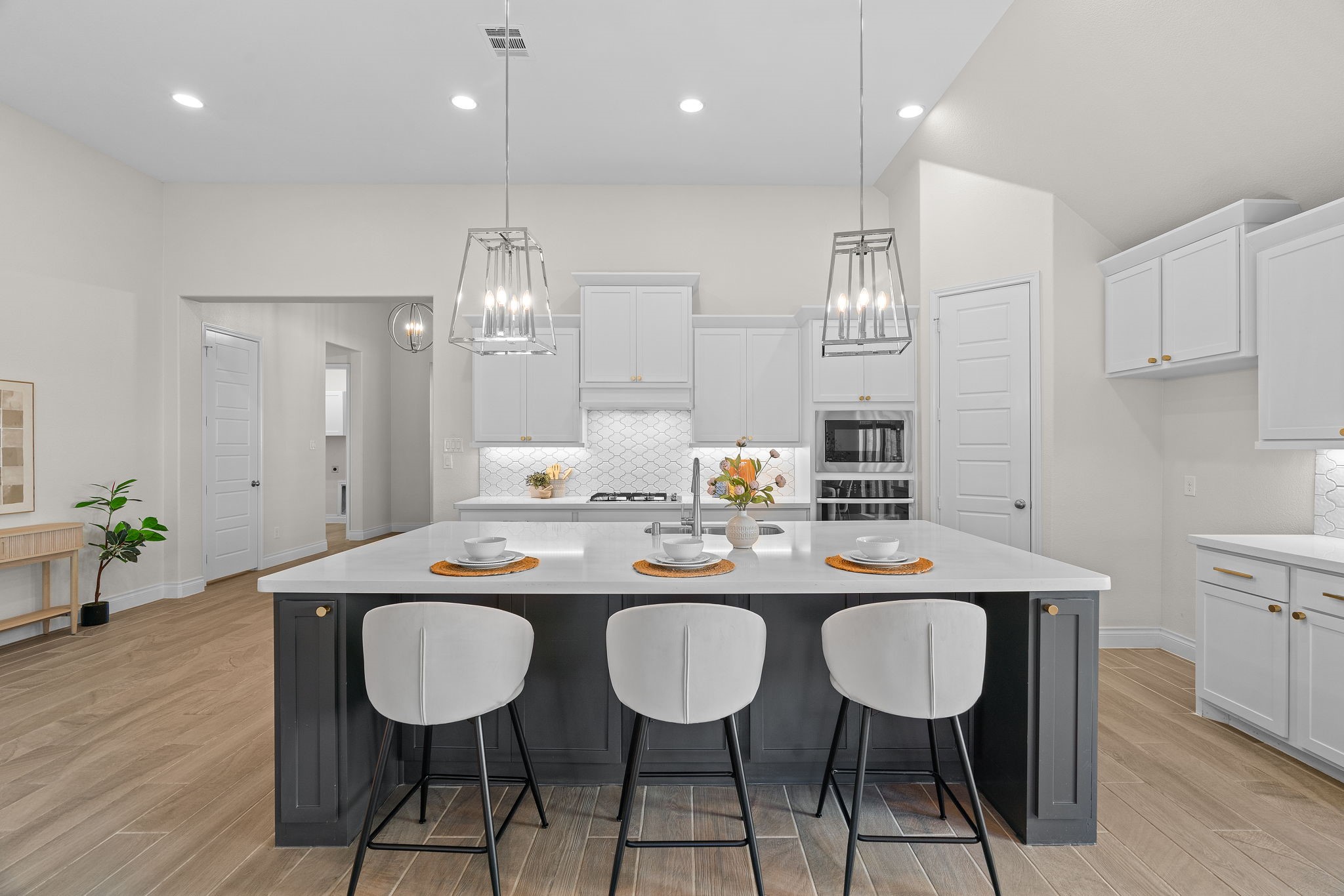 908 Quail Hollow Avenue Denton TX 76210