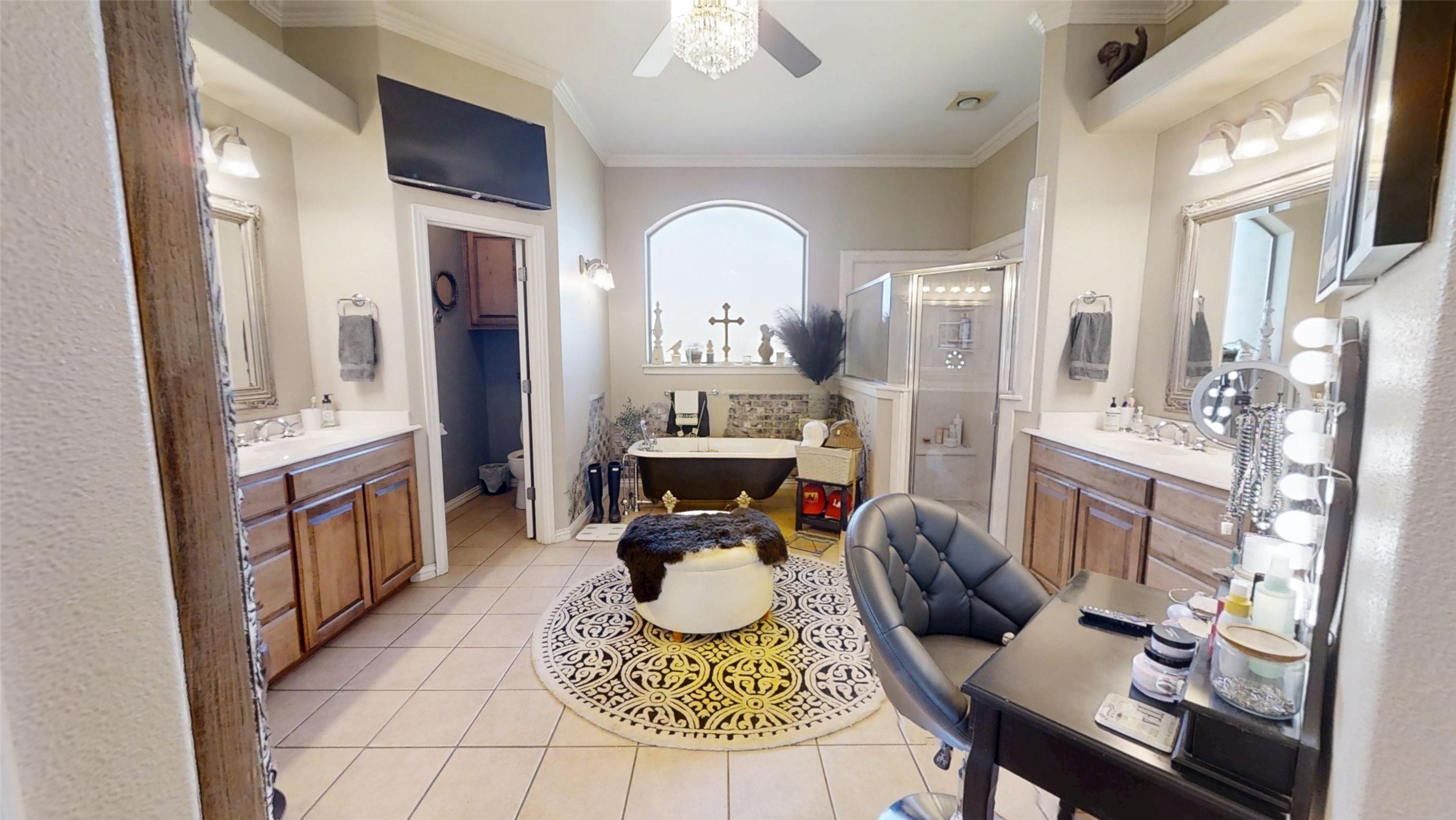 8810 S Hampton Drive Granbury TX 76049