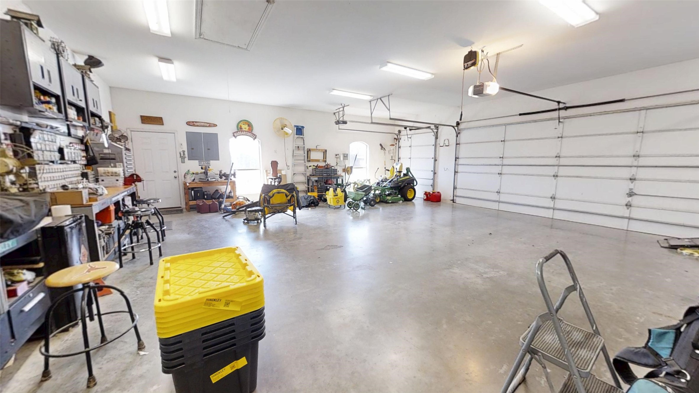 8810 S Hampton Drive Granbury TX 76049