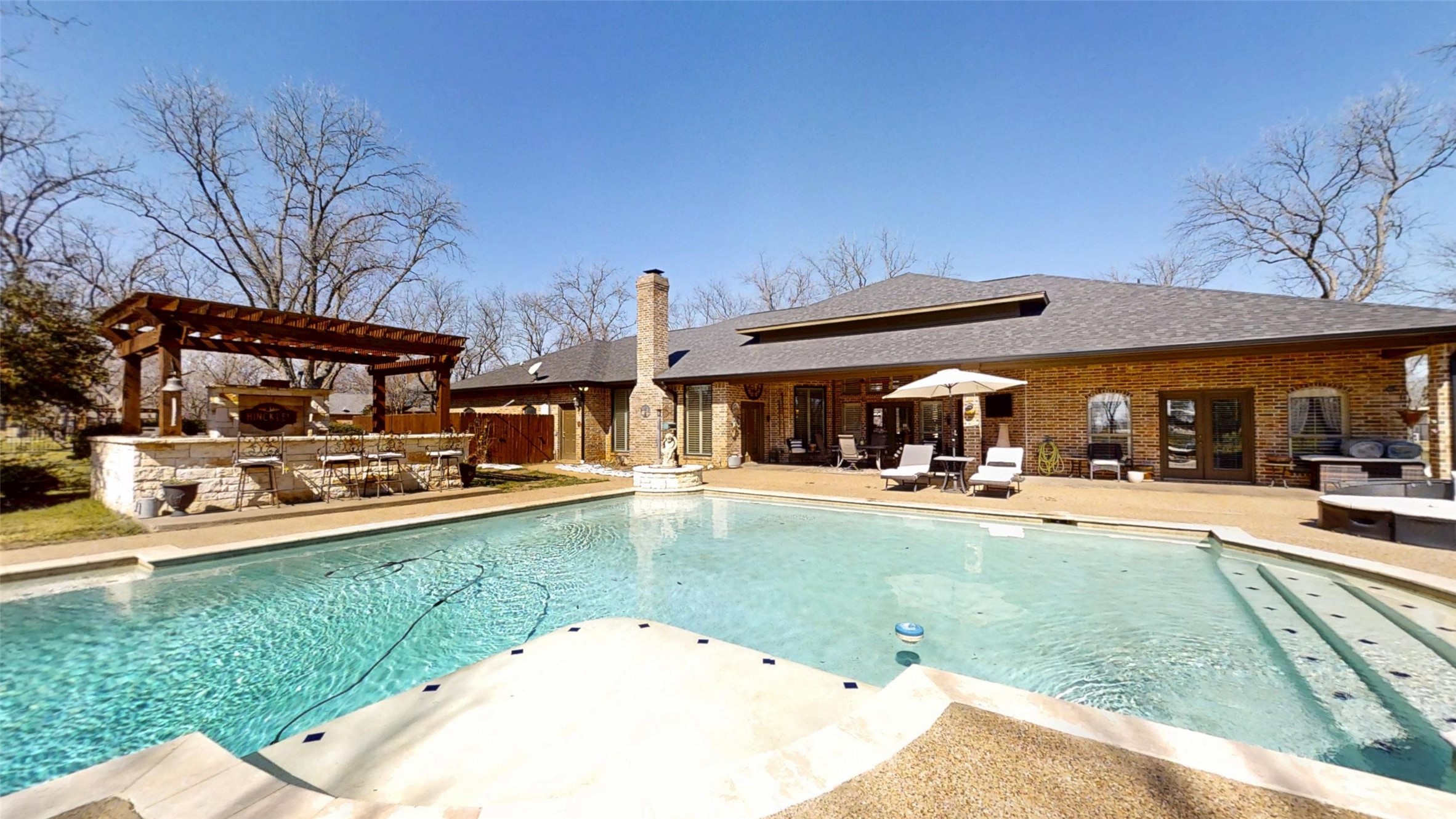 8810 S Hampton Drive Granbury TX 76049