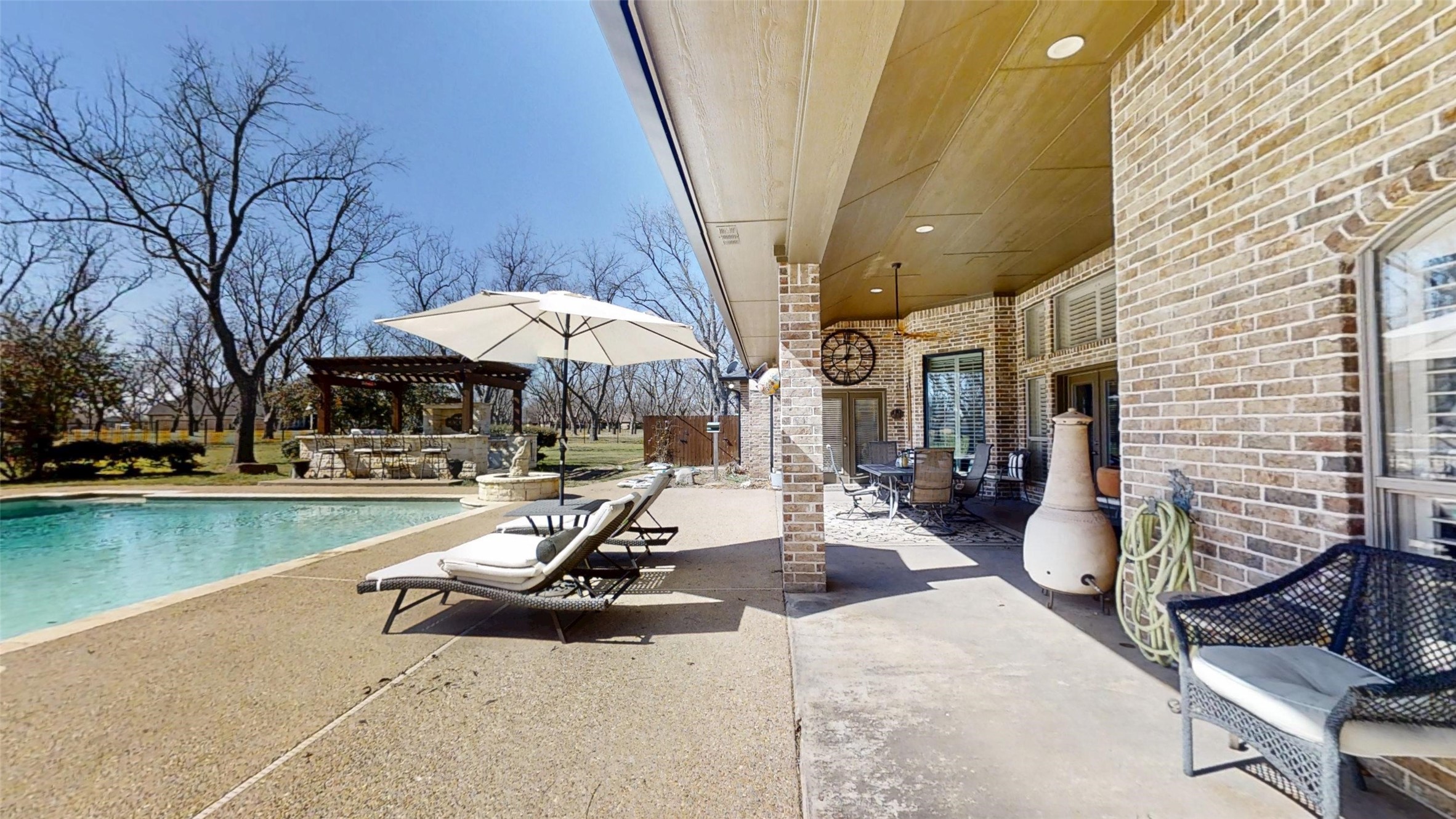 8810 S Hampton Drive Granbury TX 76049