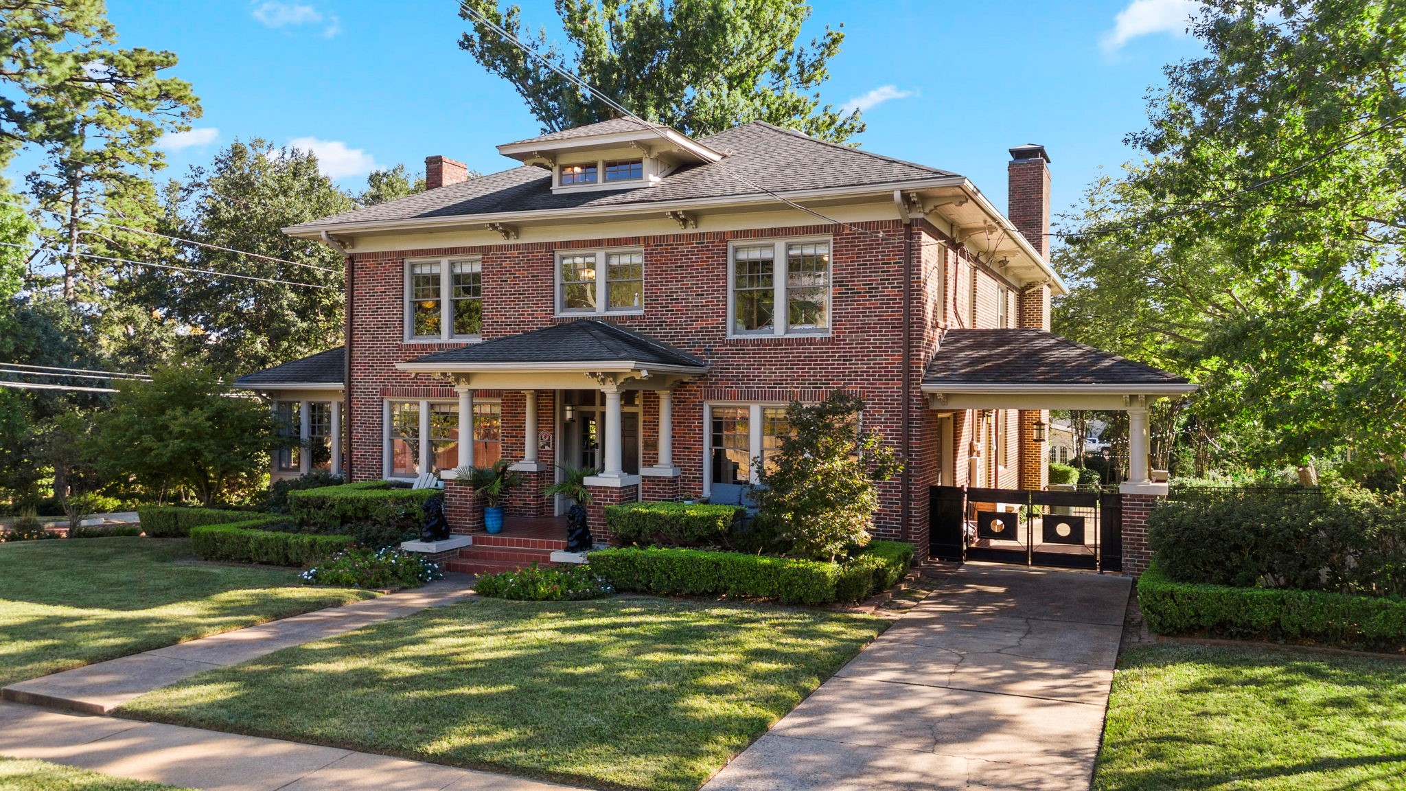 302 W Dobbs Street Tyler TX 75701