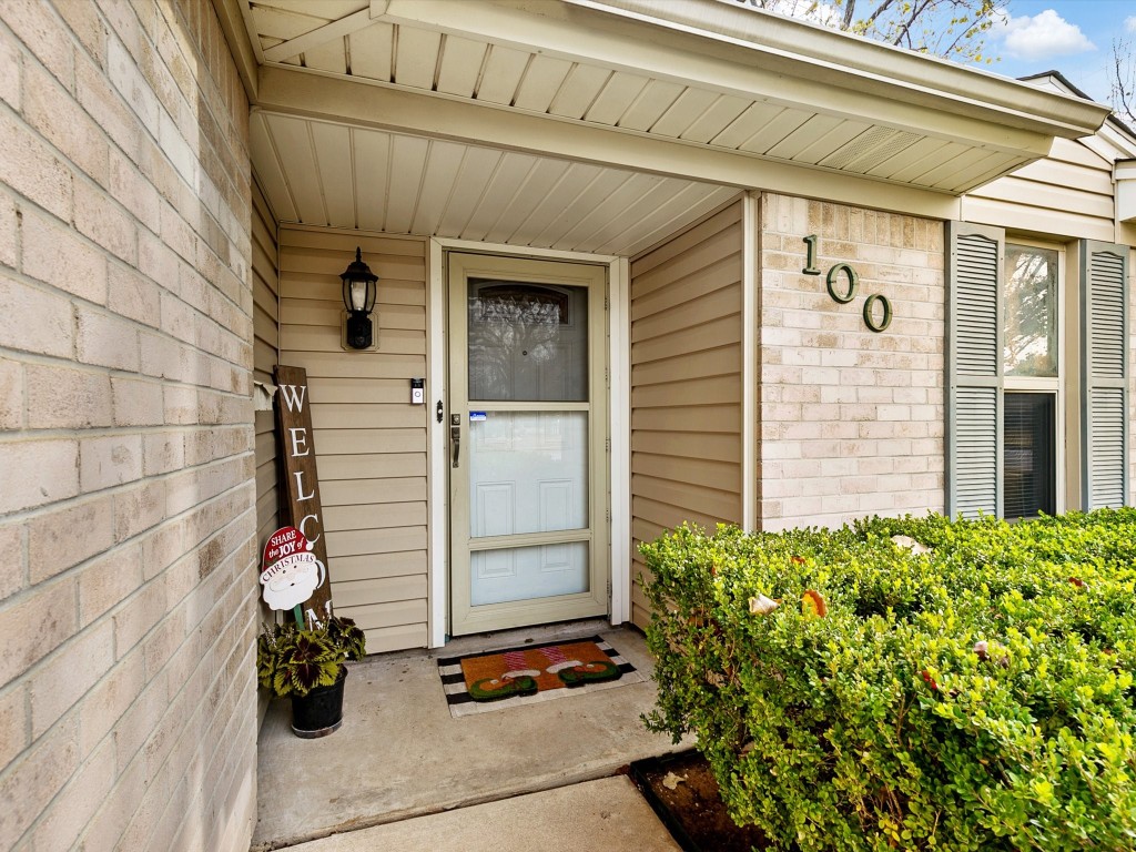 100 Quail Creek Drive Crowley TX 76036