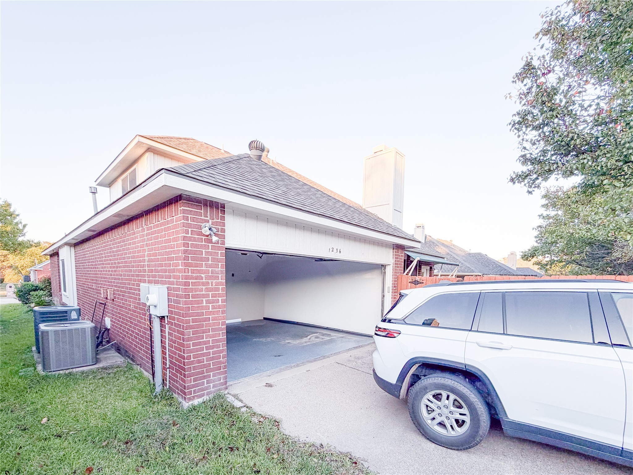 1236 Whitehorse Drive Lewisville TX 75077