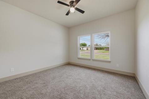 1019 Holiday Drive Sherman TX 75090