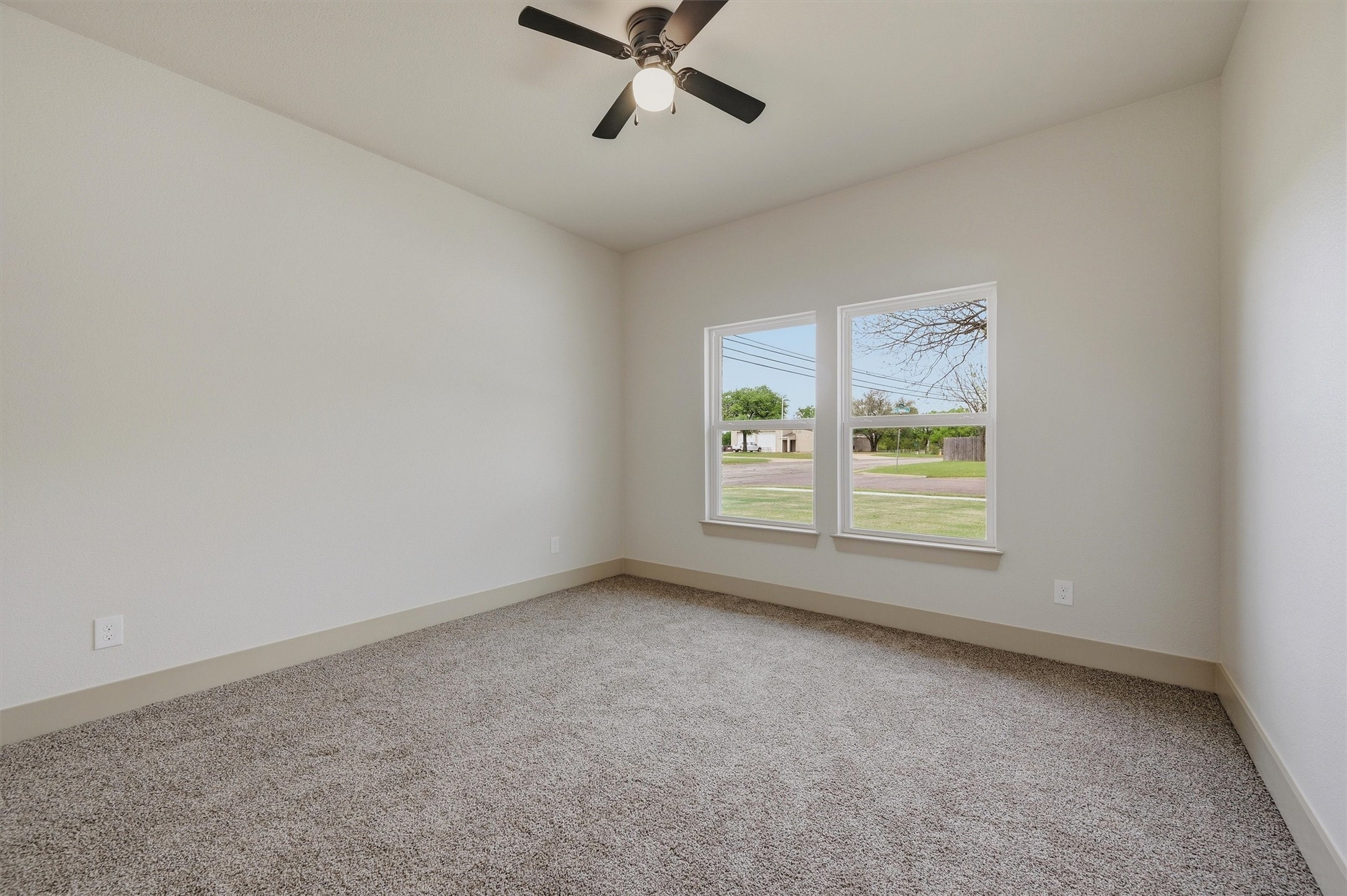 1019 Holiday Drive Sherman TX 75090