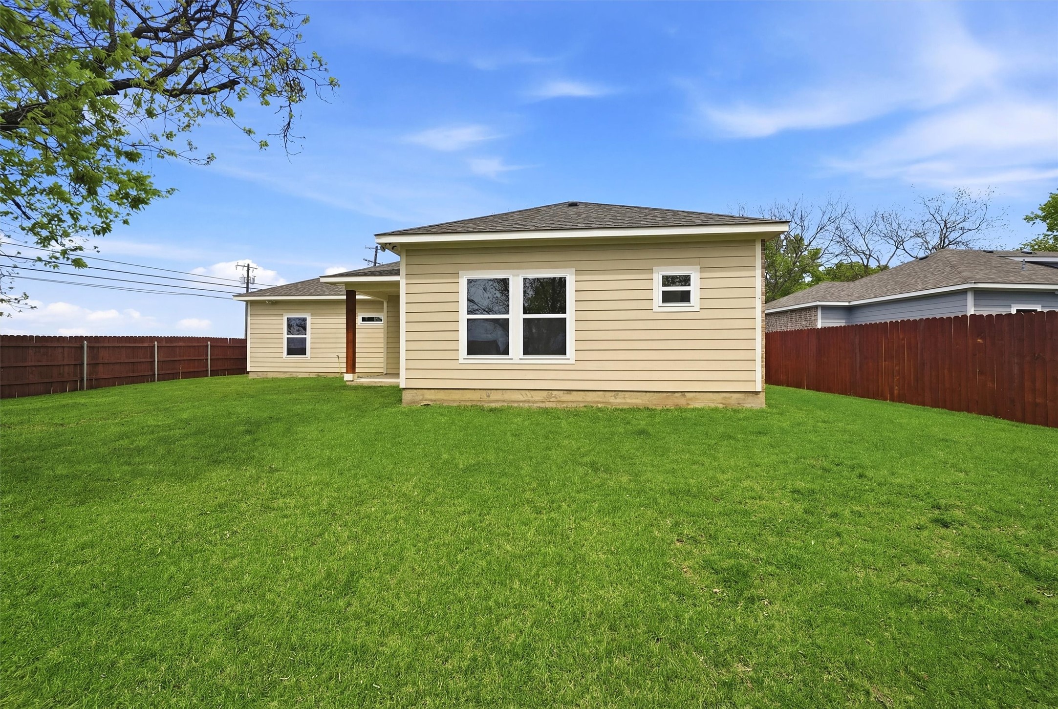 1019 Holiday Drive Sherman TX 75090