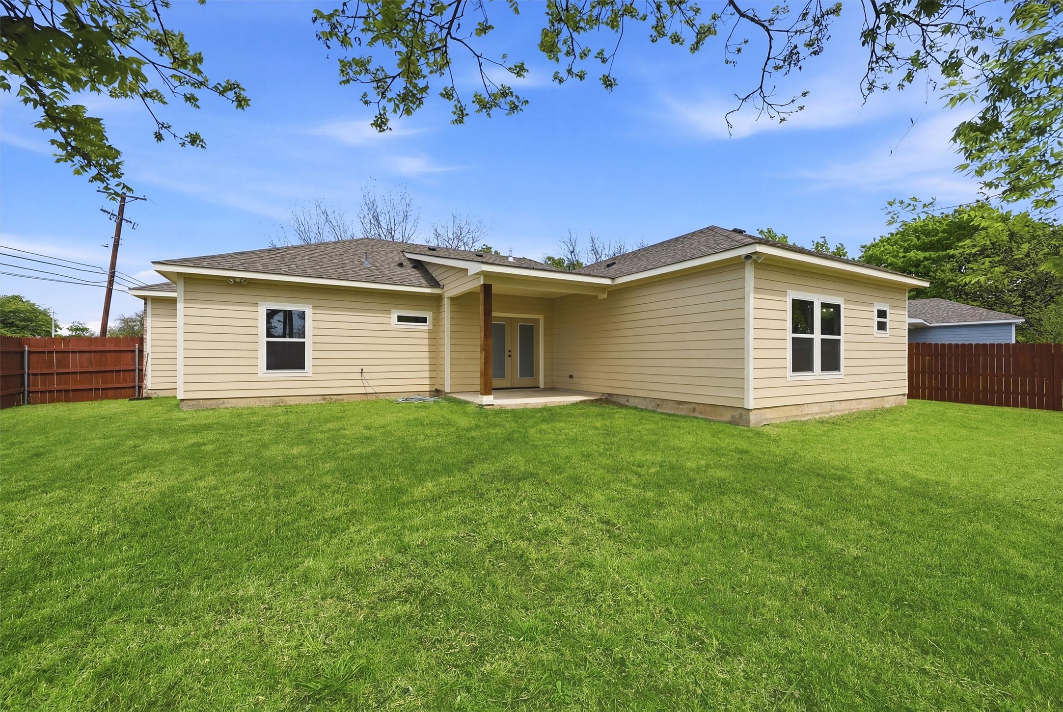 1019 Holiday Drive Sherman TX 75090