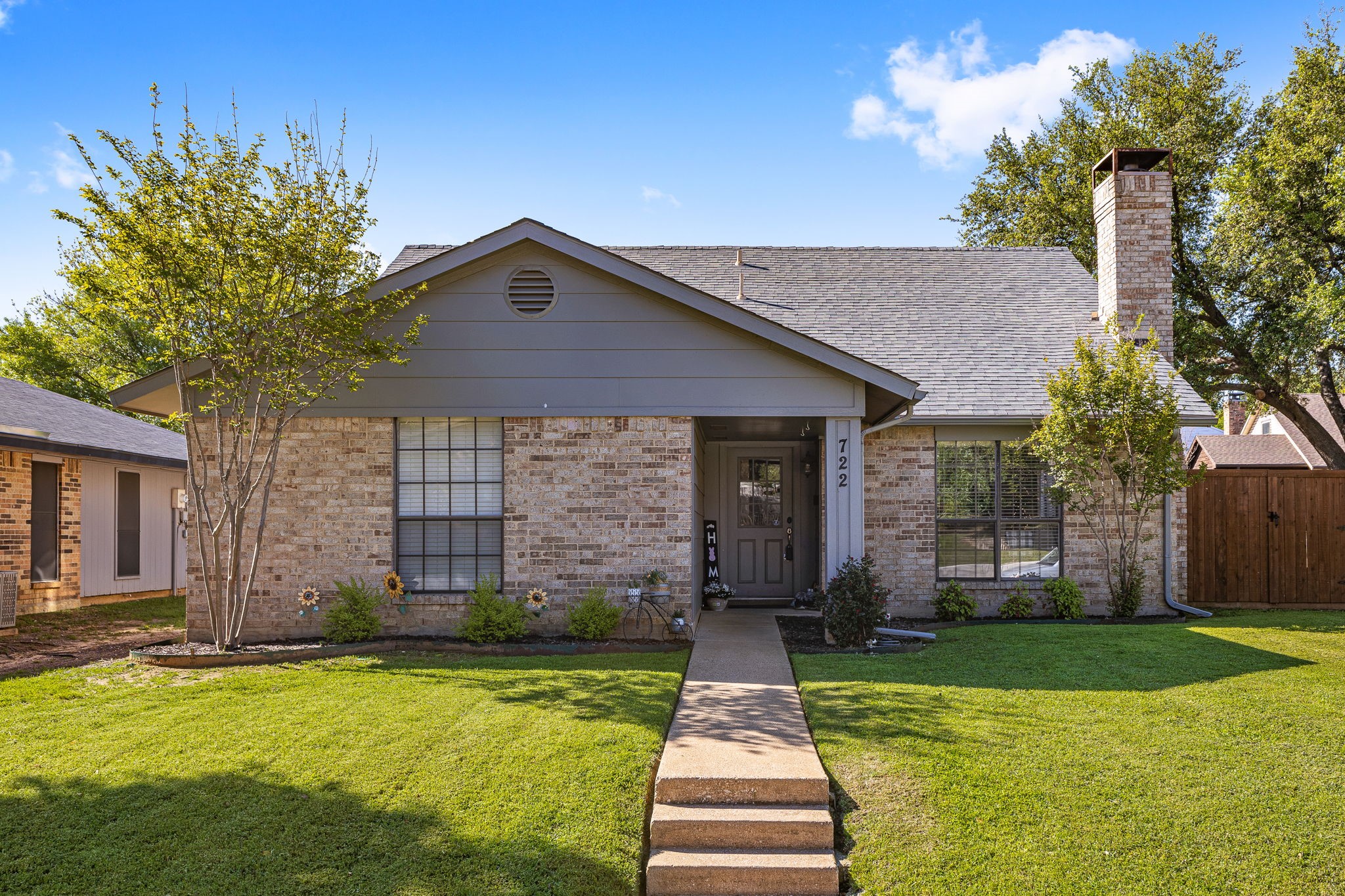 722 Holly Oak Drive Lewisville TX 75067