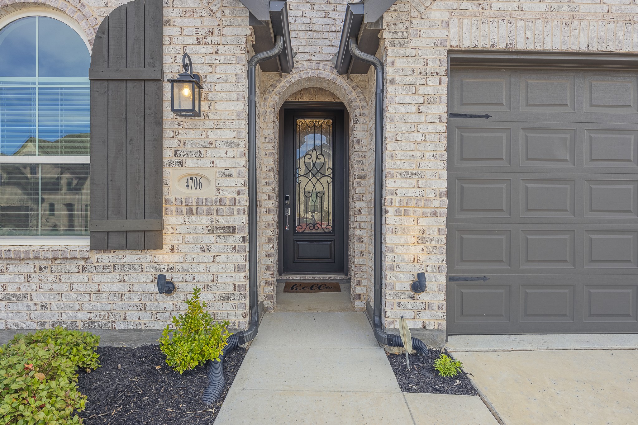 4706 Pin Oak Court Aubrey TX 76227