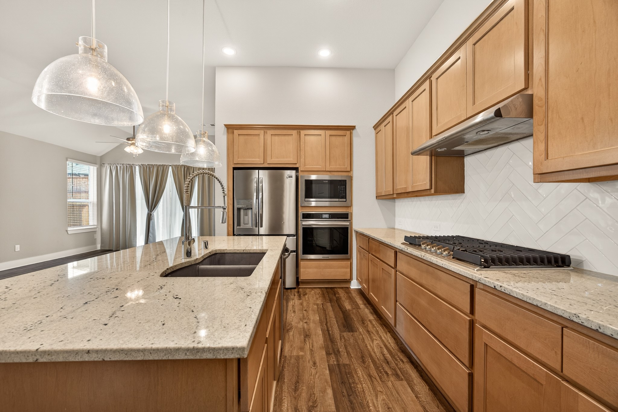 4706 Pin Oak Court Aubrey TX 76227