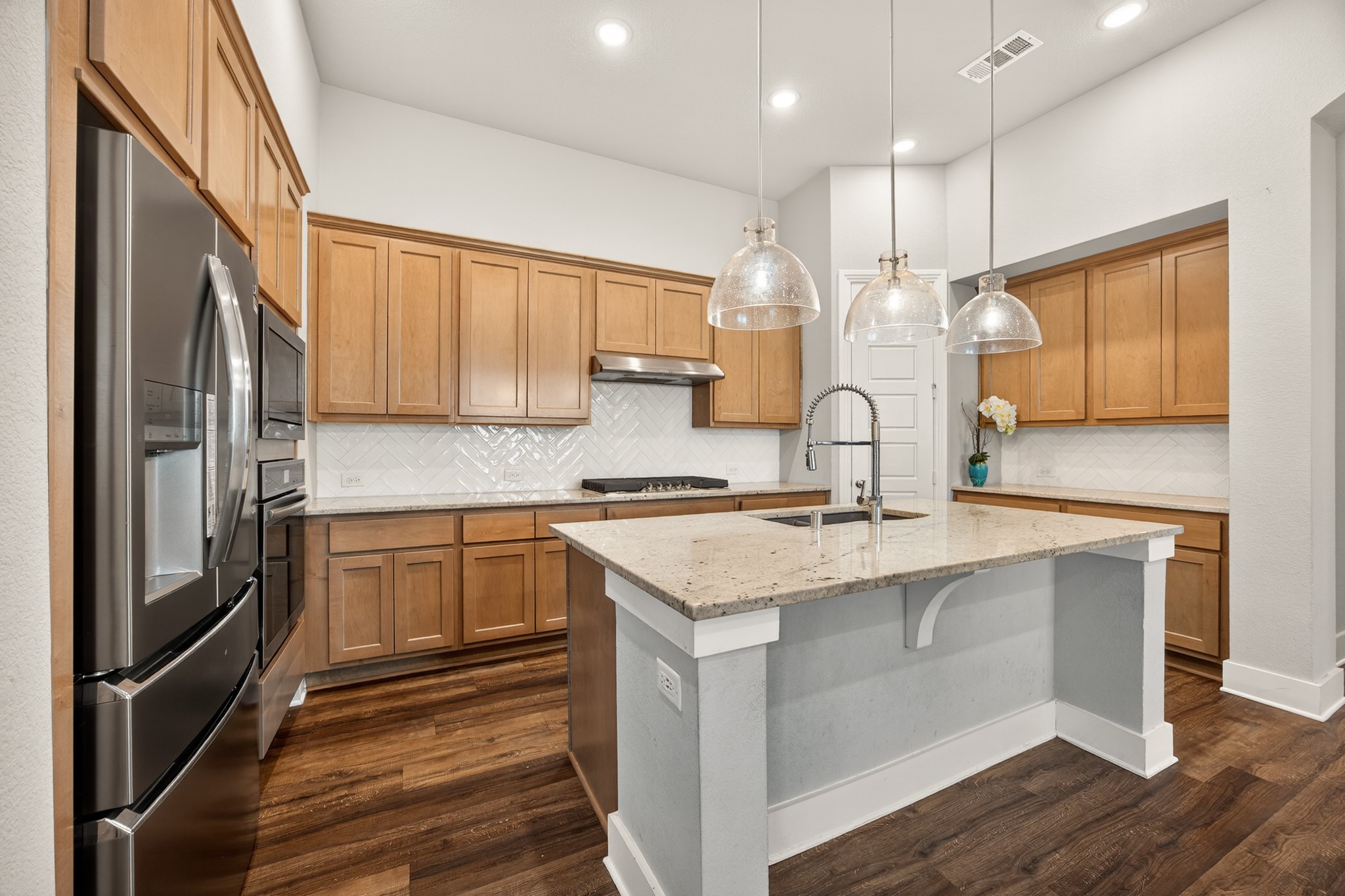 4706 Pin Oak Court Aubrey TX 76227