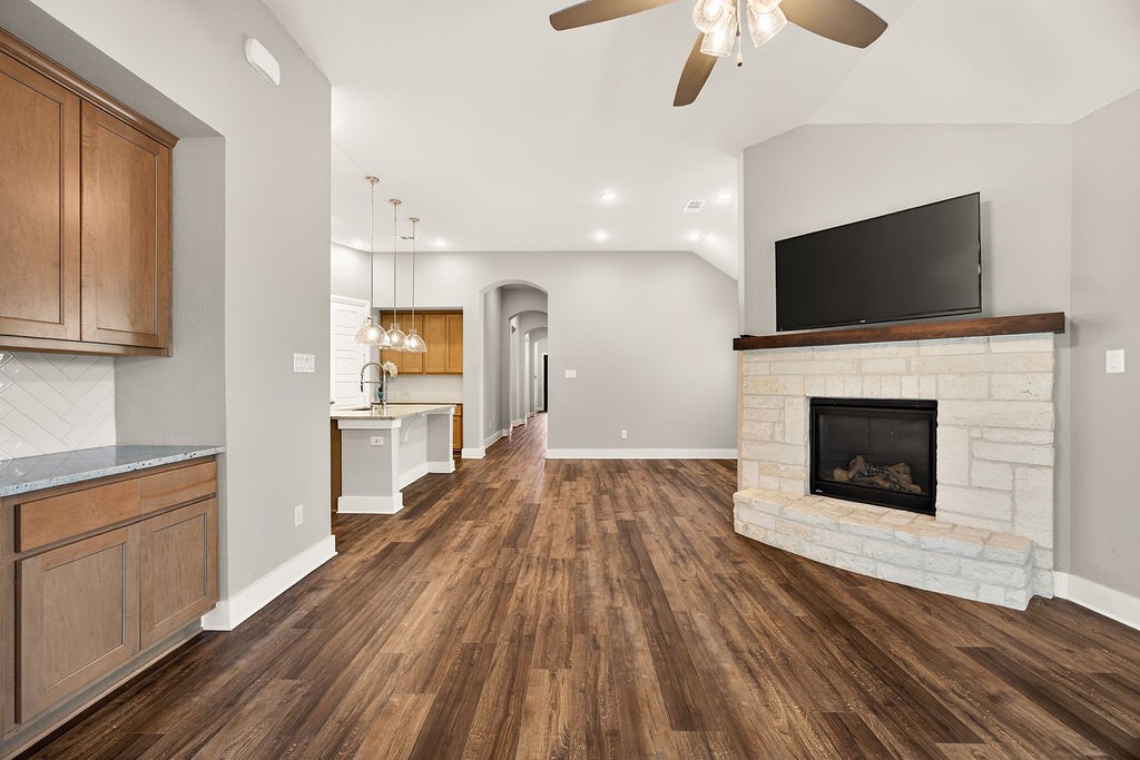 4706 Pin Oak Court Aubrey TX 76227