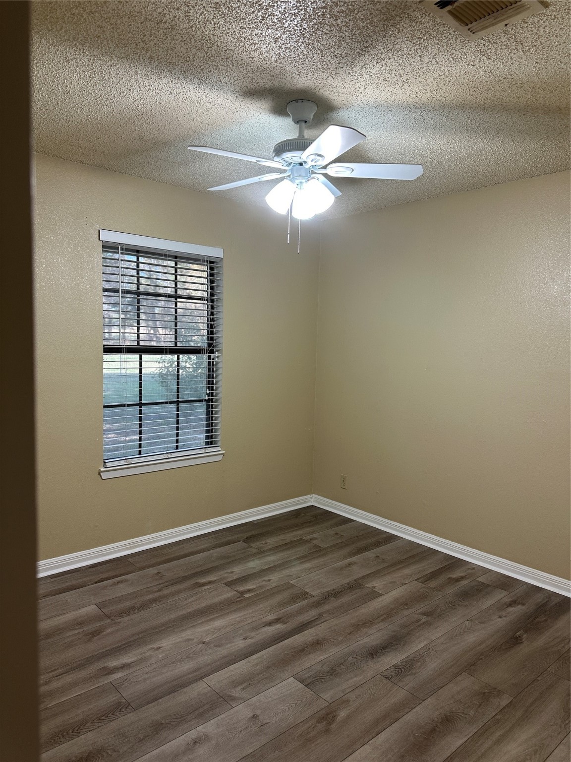 137 Oakview Circle Waco TX 76705