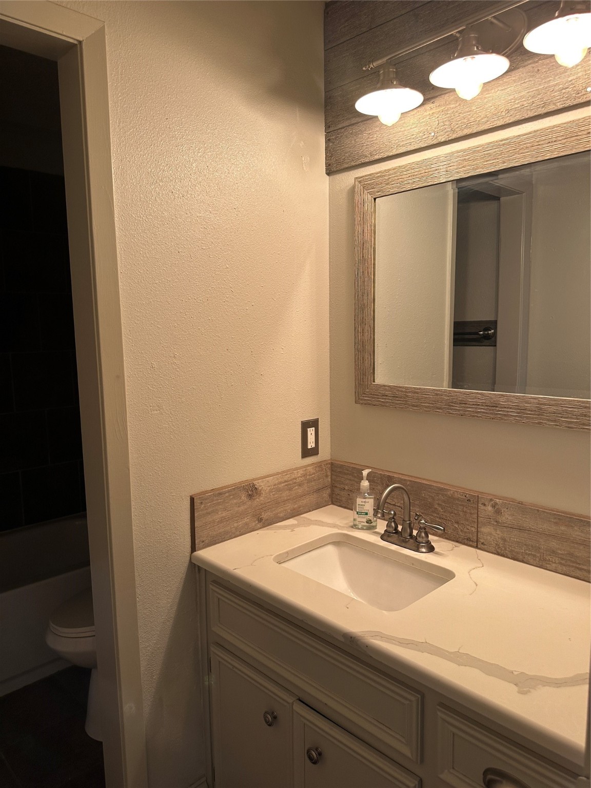 137 Oakview Circle Waco TX 76705