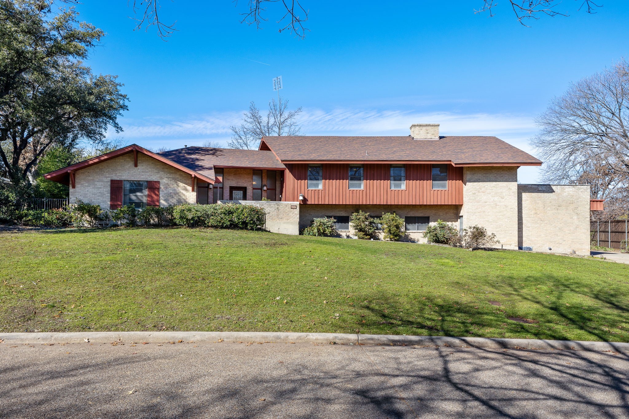 6263 Preston Creek Drive Dallas TX 75240