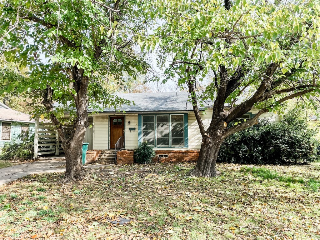 529 N Wharton Street Sherman TX 75092