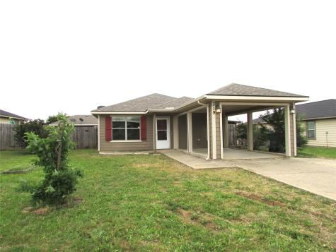 319 Candlewood Circle Gainesville TX 76240