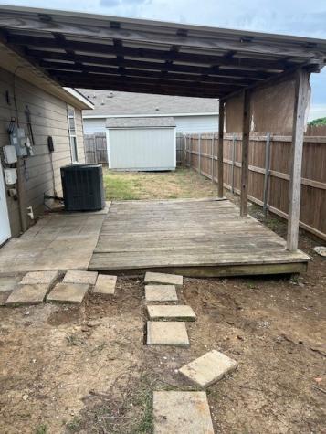 319 Candlewood Circle Gainesville TX 76240