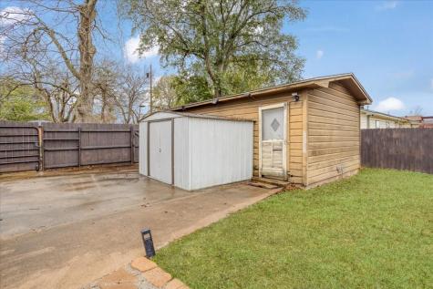 2151 Juanita Drive Denison TX 75020