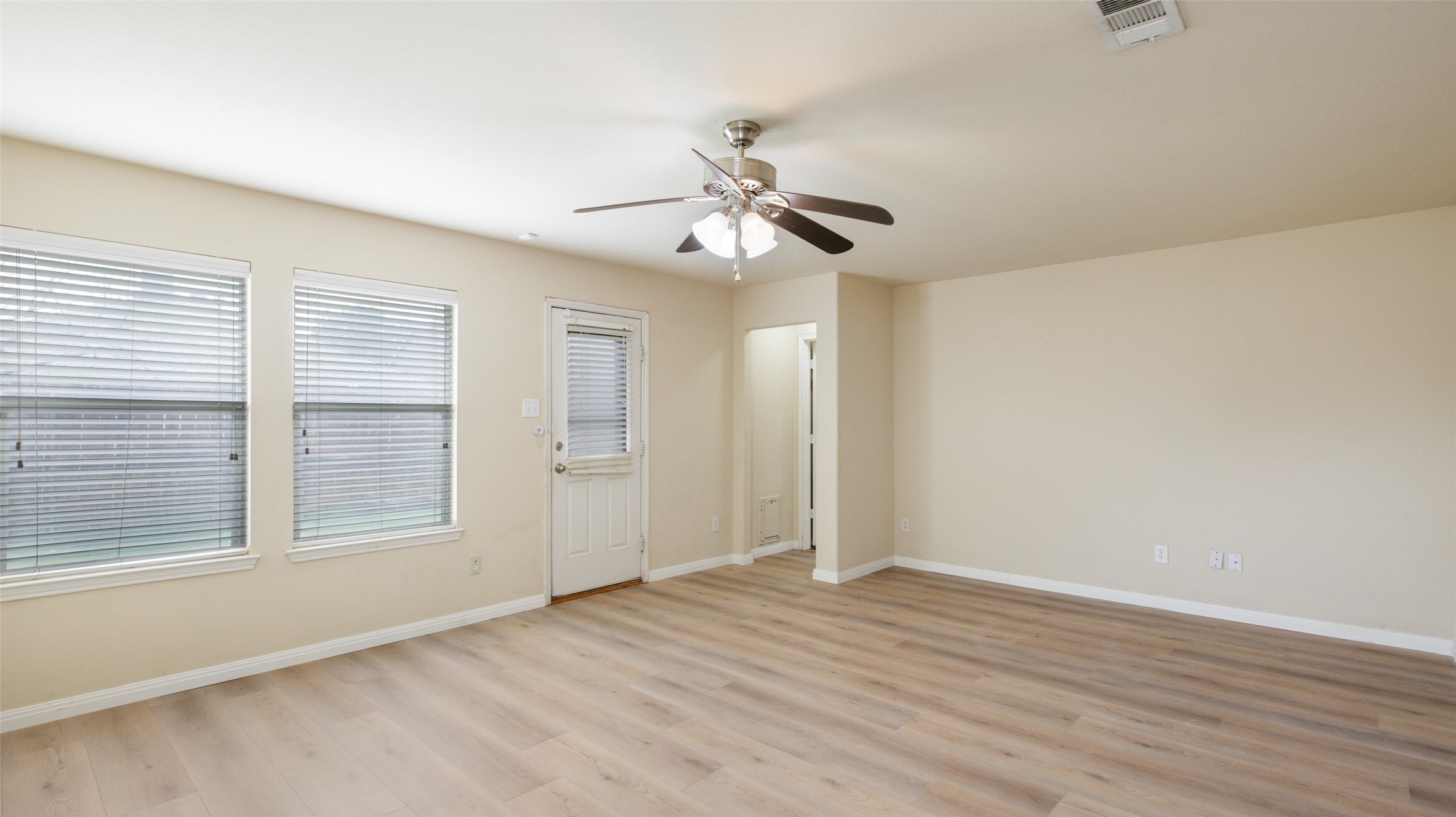 1508 Mockingbird Aubrey TX 76227