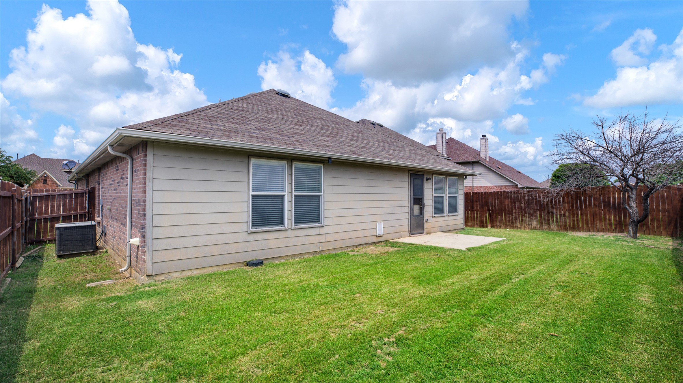 1508 Mockingbird Aubrey TX 76227
