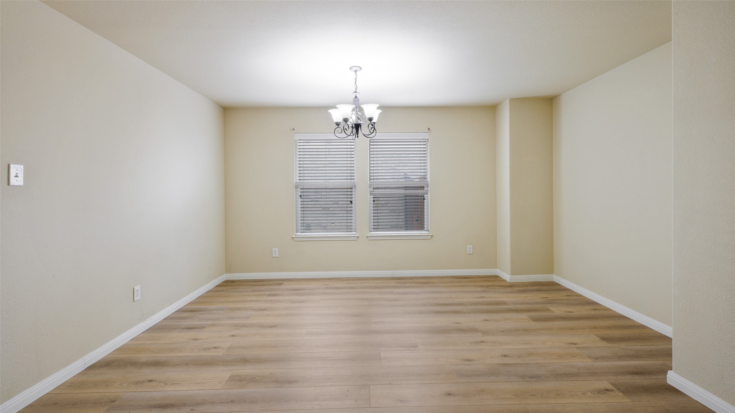 1508 Mockingbird Aubrey TX 76227