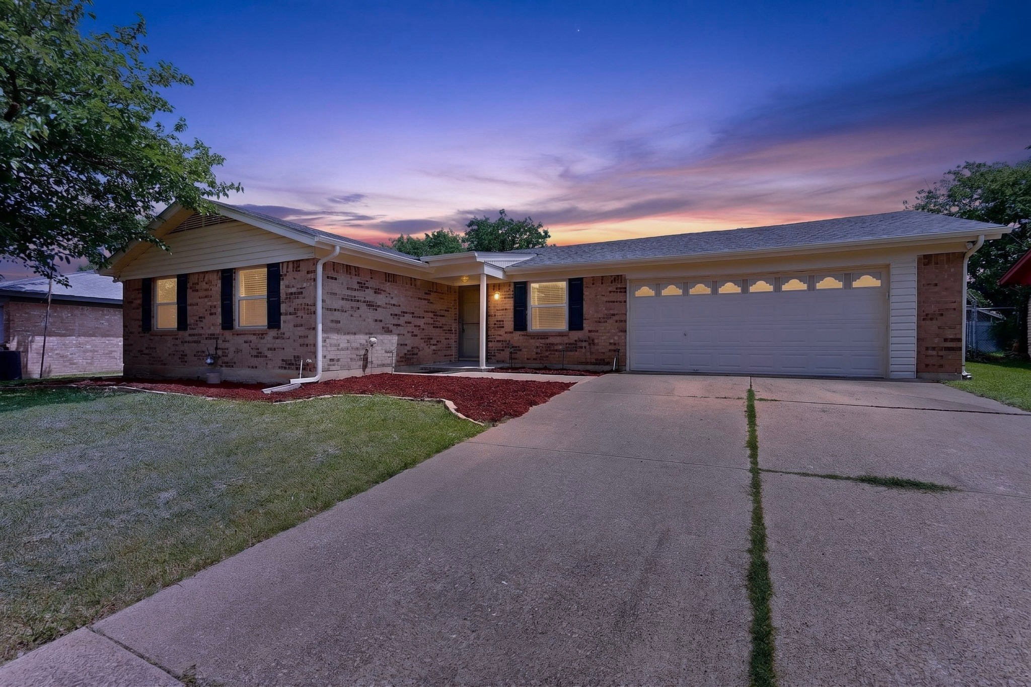 4512 Tiptop Street Haltom City TX 76117