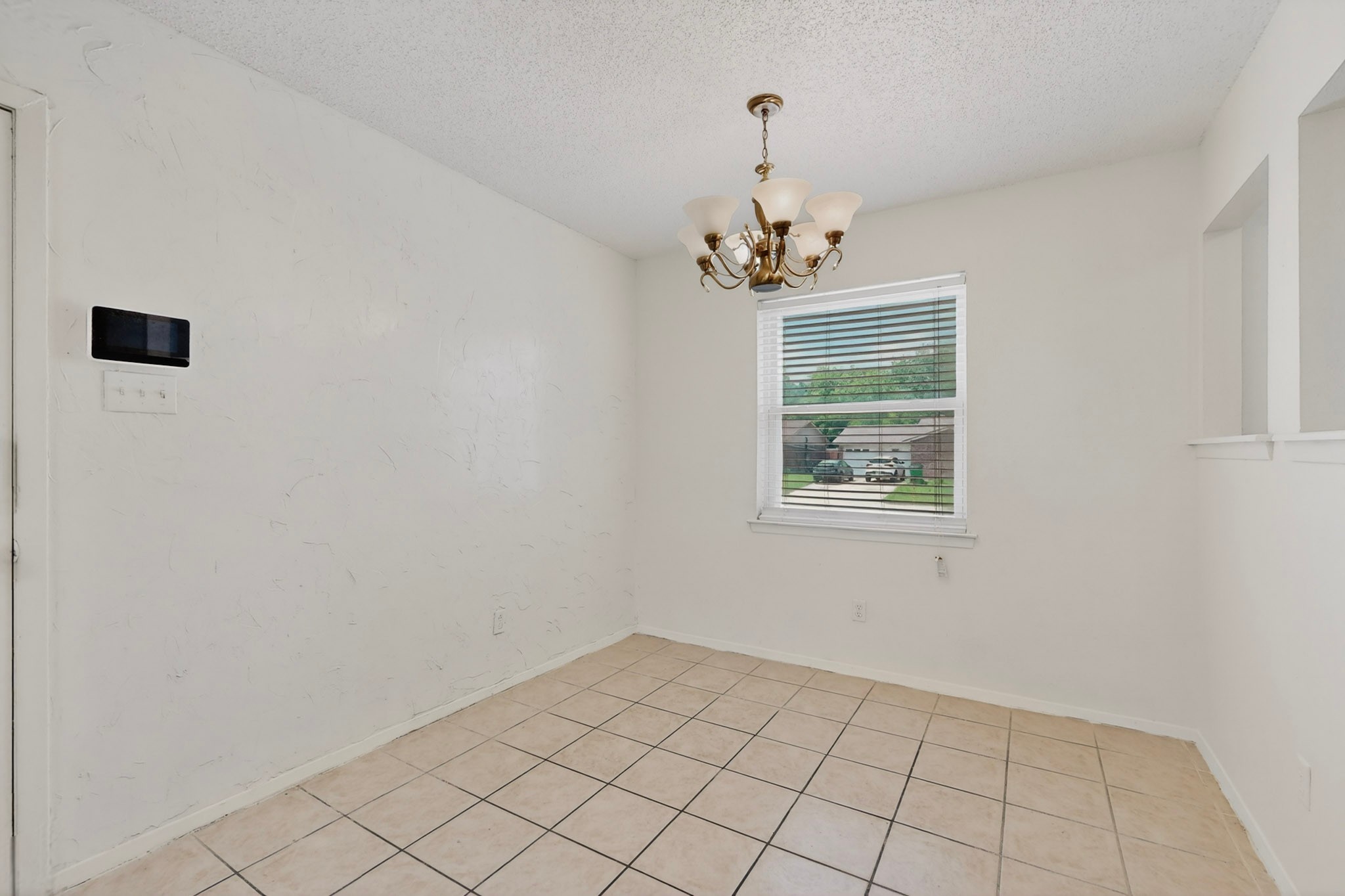 4512 Tiptop Street Haltom City TX 76117