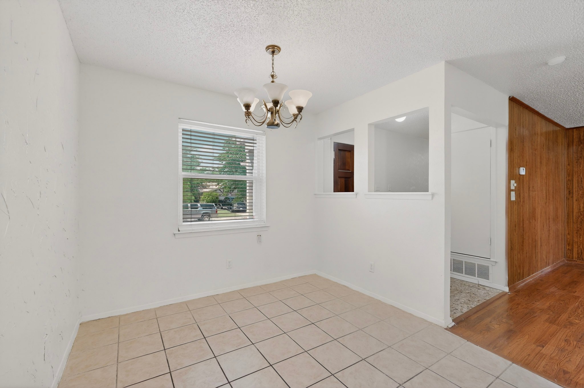 4512 Tiptop Street Haltom City TX 76117