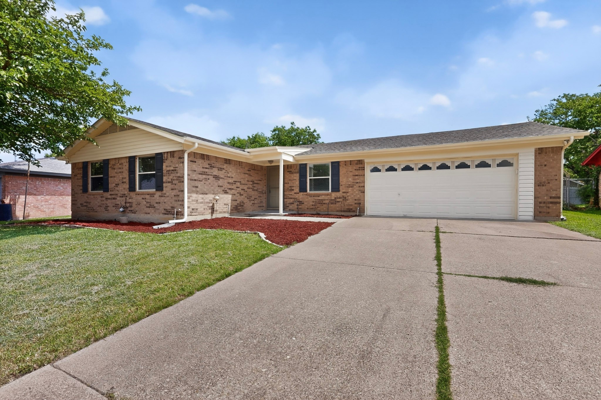 4512 Tiptop Street Haltom City TX 76117