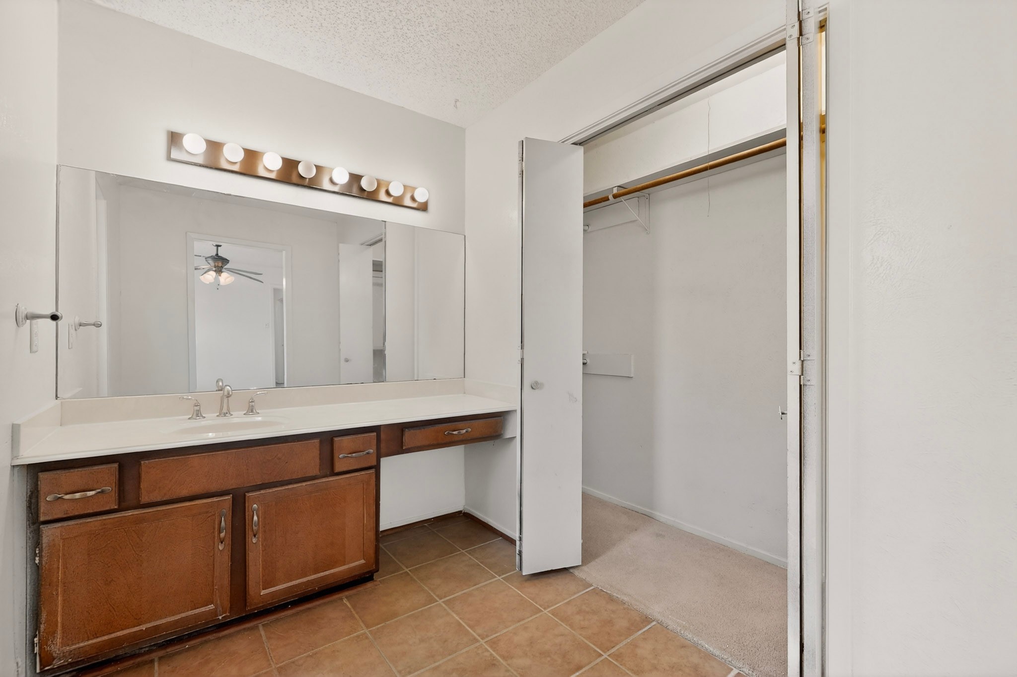 4512 Tiptop Street Haltom City TX 76117