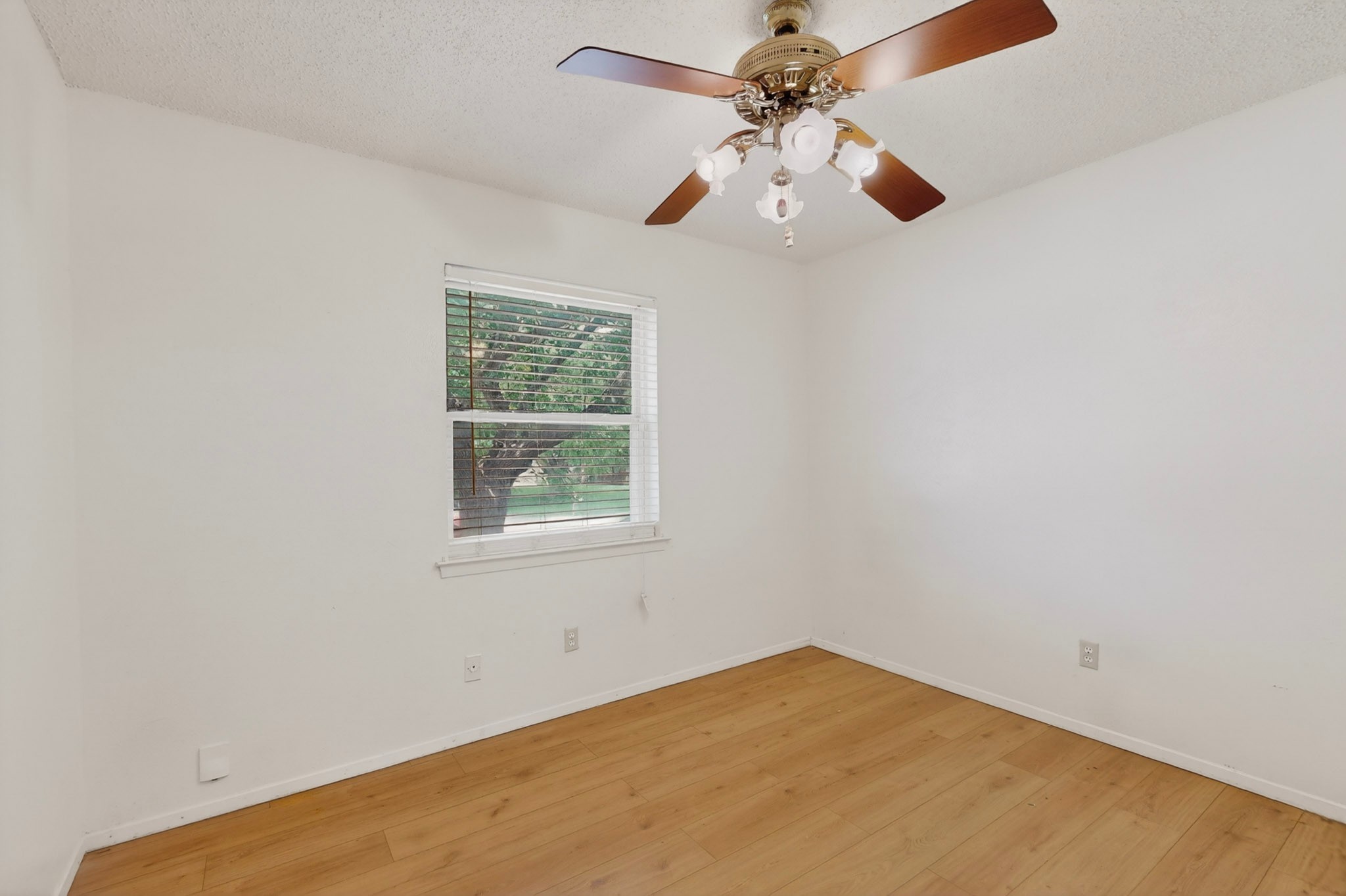 4512 Tiptop Street Haltom City TX 76117