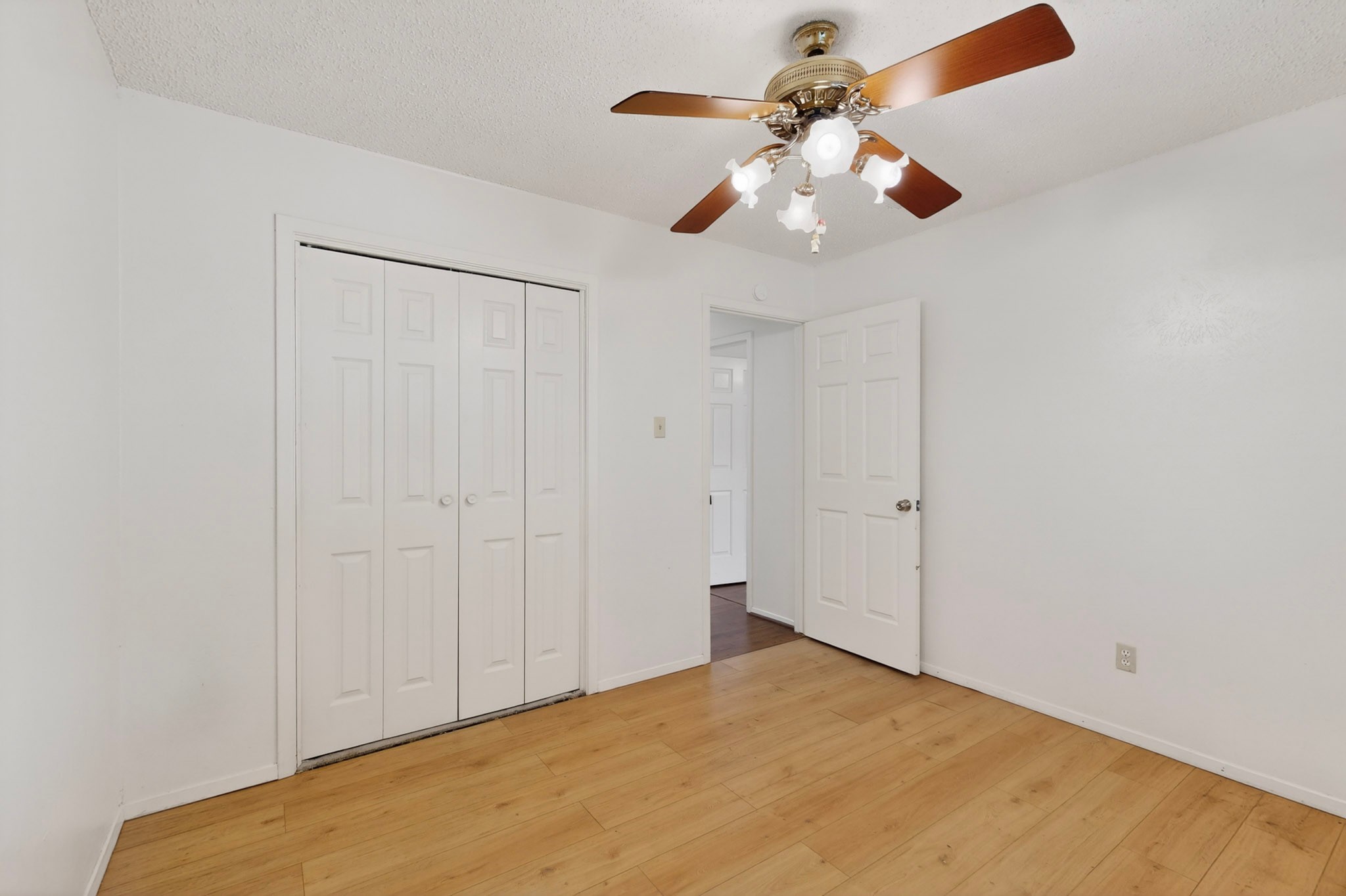 4512 Tiptop Street Haltom City TX 76117