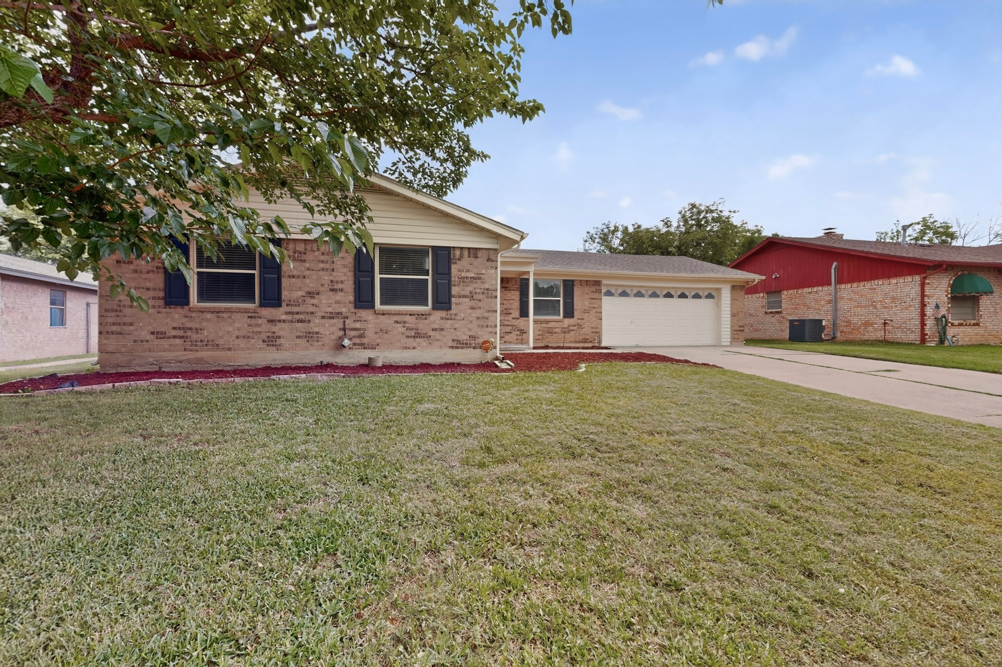 4512 Tiptop Street Haltom City TX 76117