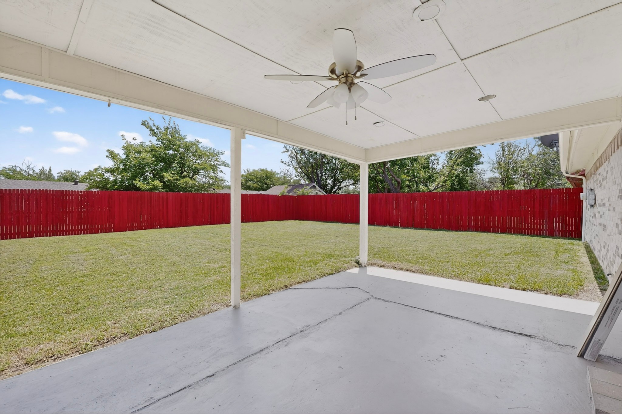 4512 Tiptop Street Haltom City TX 76117