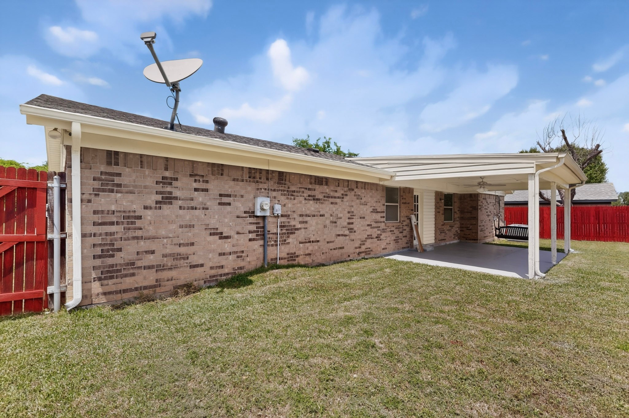 4512 Tiptop Street Haltom City TX 76117