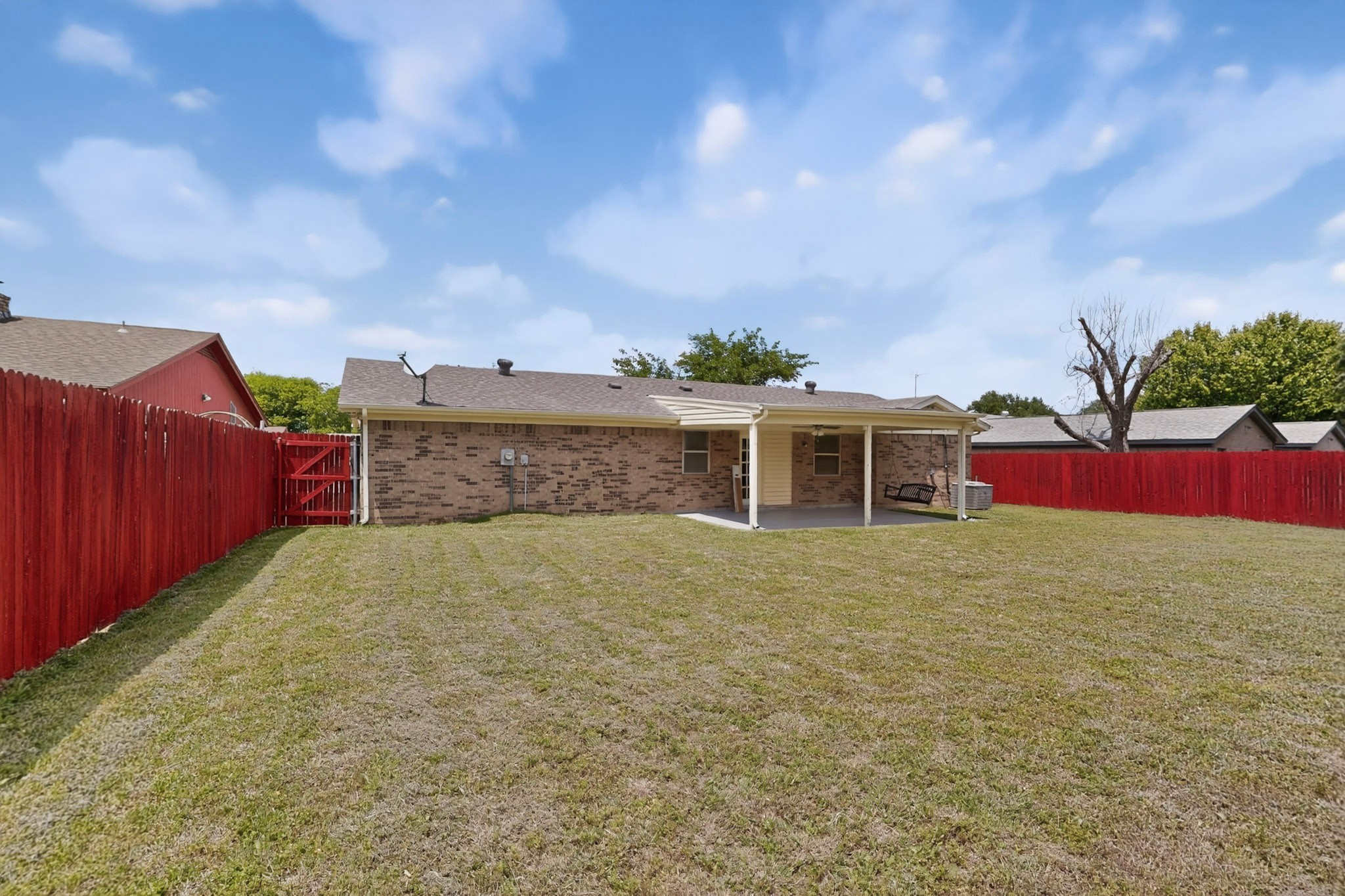 4512 Tiptop Street Haltom City TX 76117